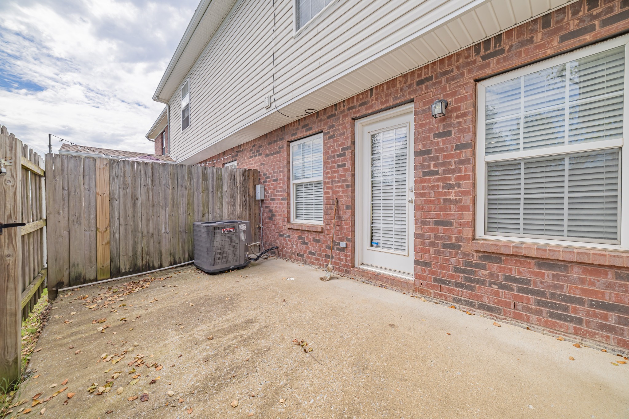 110 Wolverine Ct Property Photo 5
