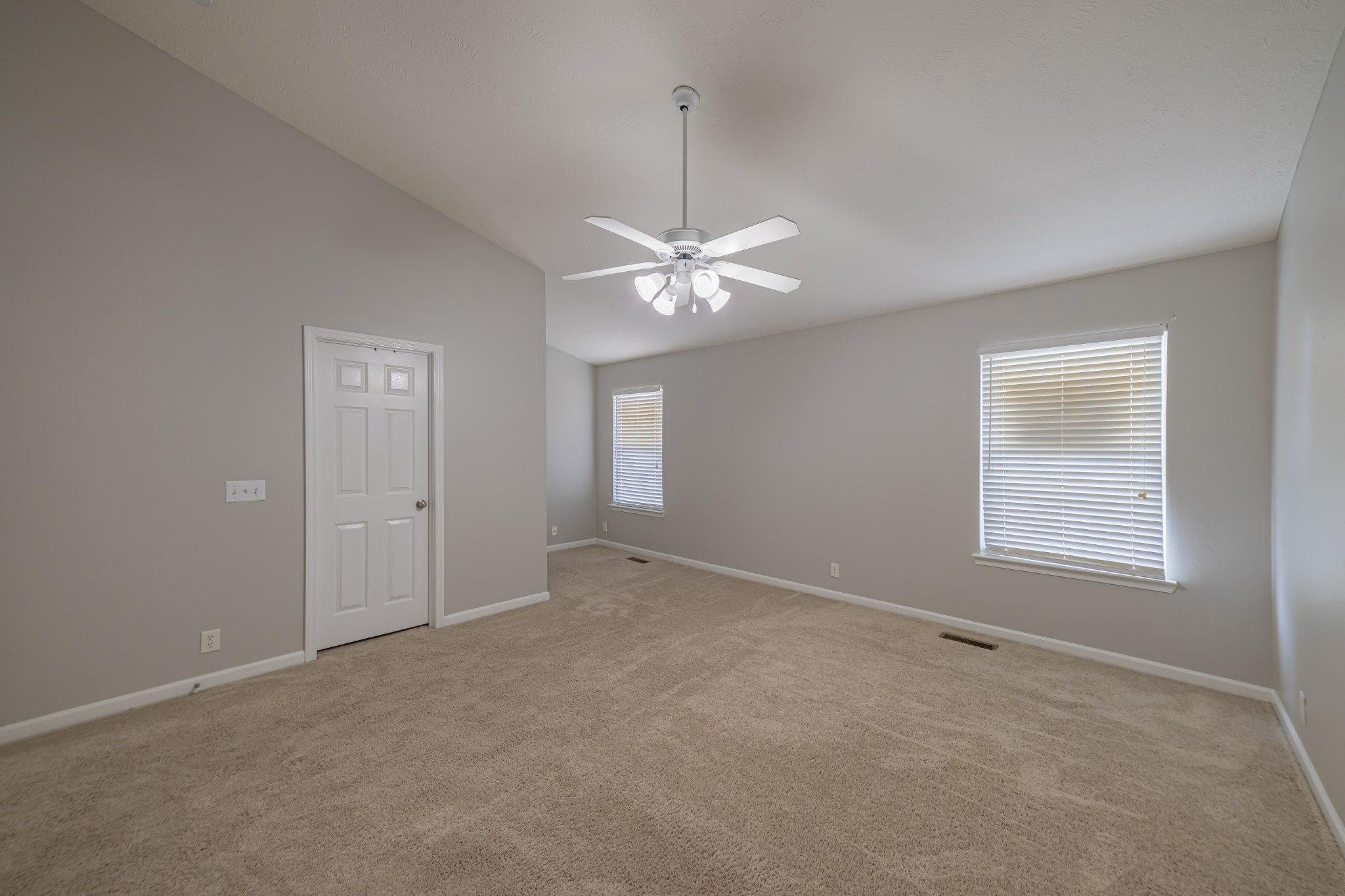 110 Wolverine Ct Property Photo 22