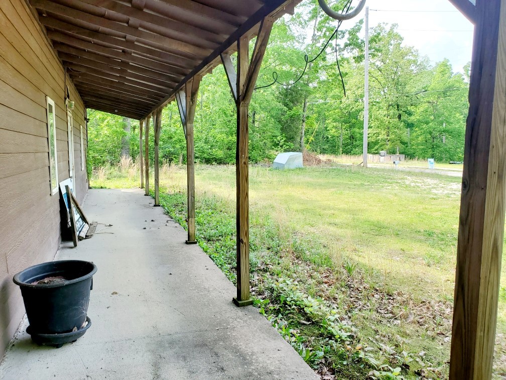 15578 Birdsong Rd Property Photo 6