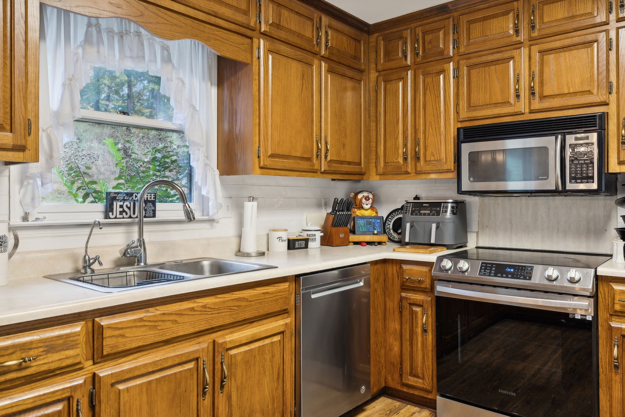 150 Cobb Ln Property Photo 20