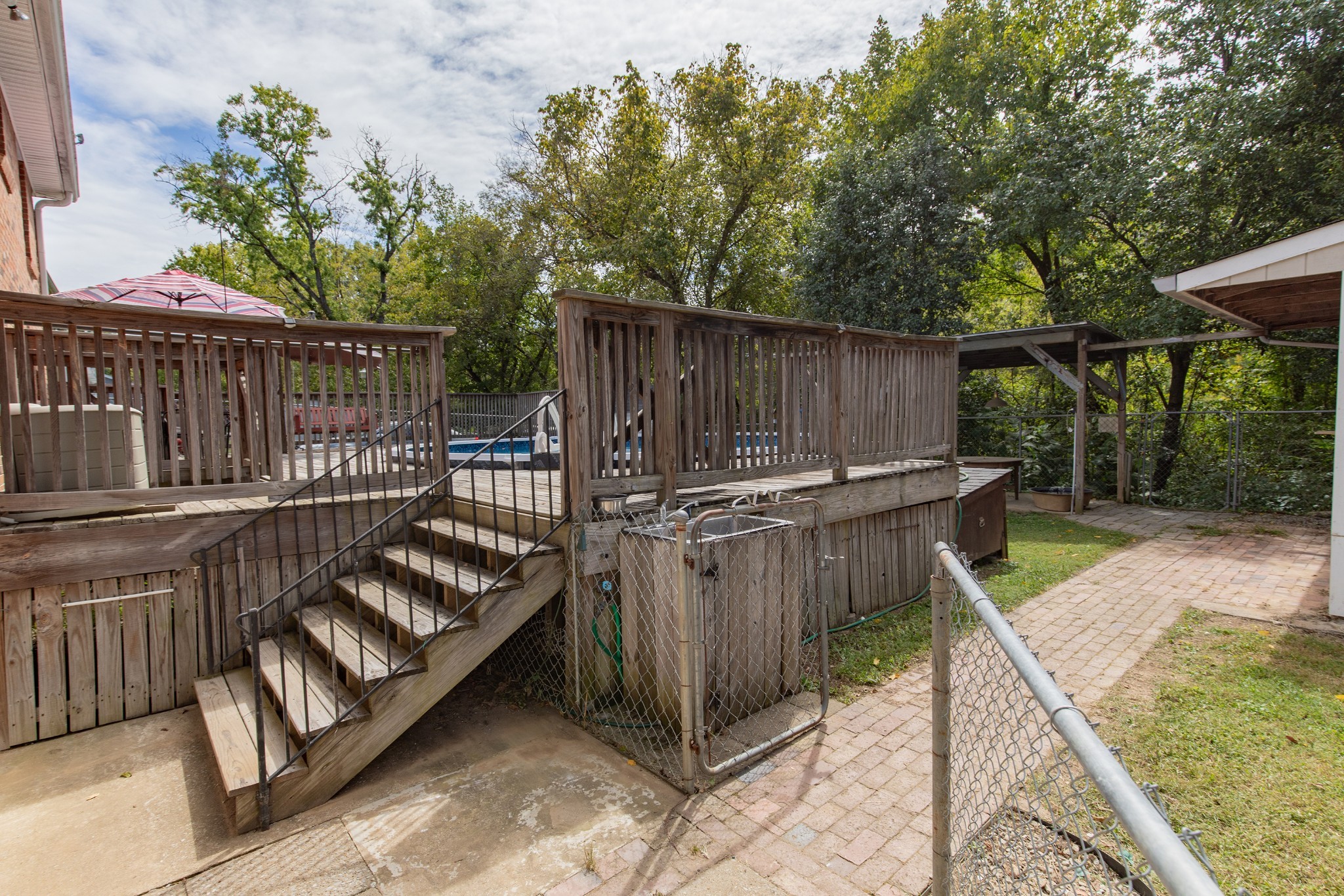 425 Rockwood Dr Property Photo 31