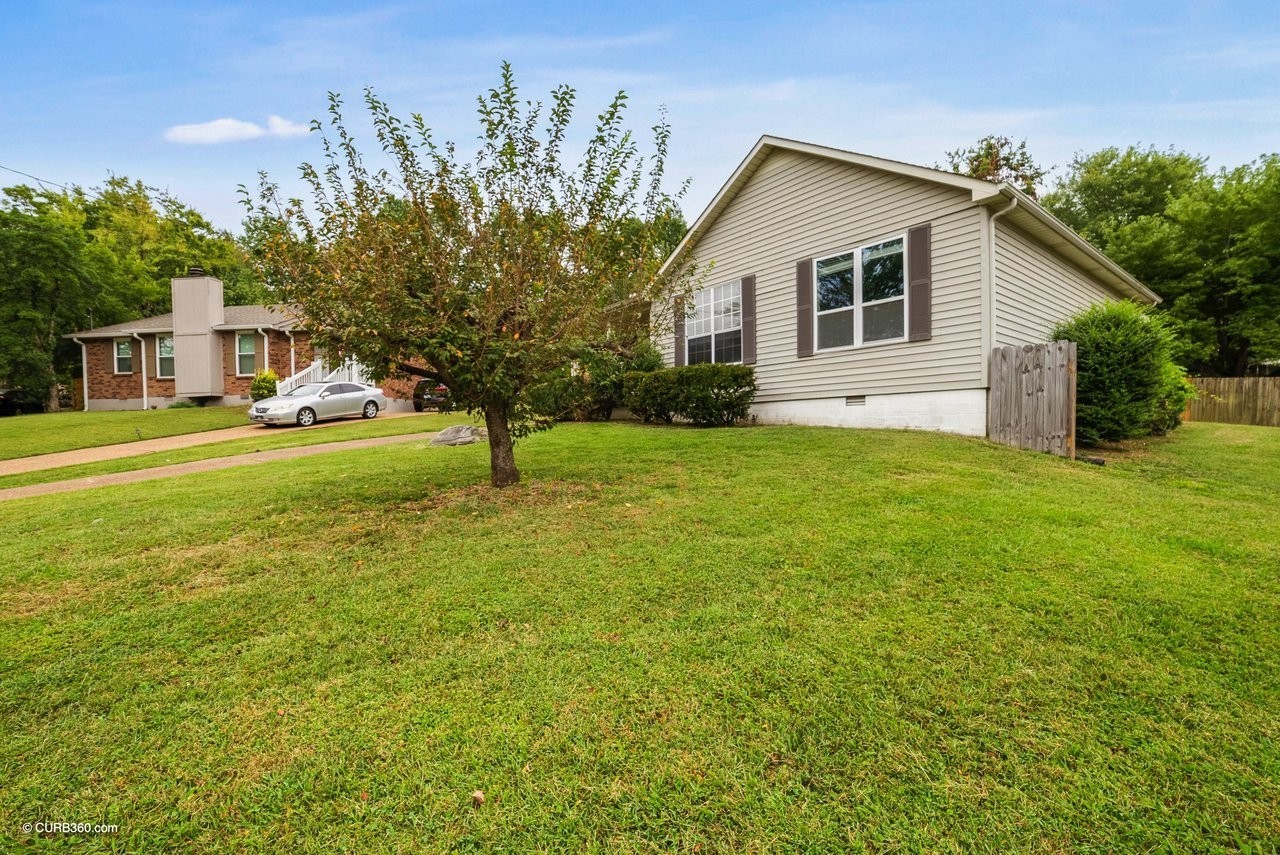 104 Jacksons Retreat Ct Property Photo 4