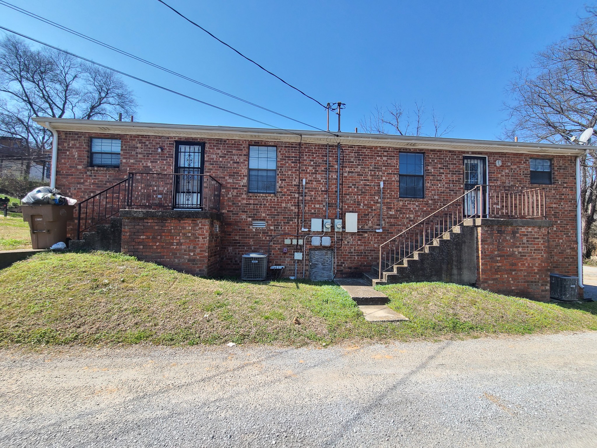 408 Moore Ave Property Photo 1