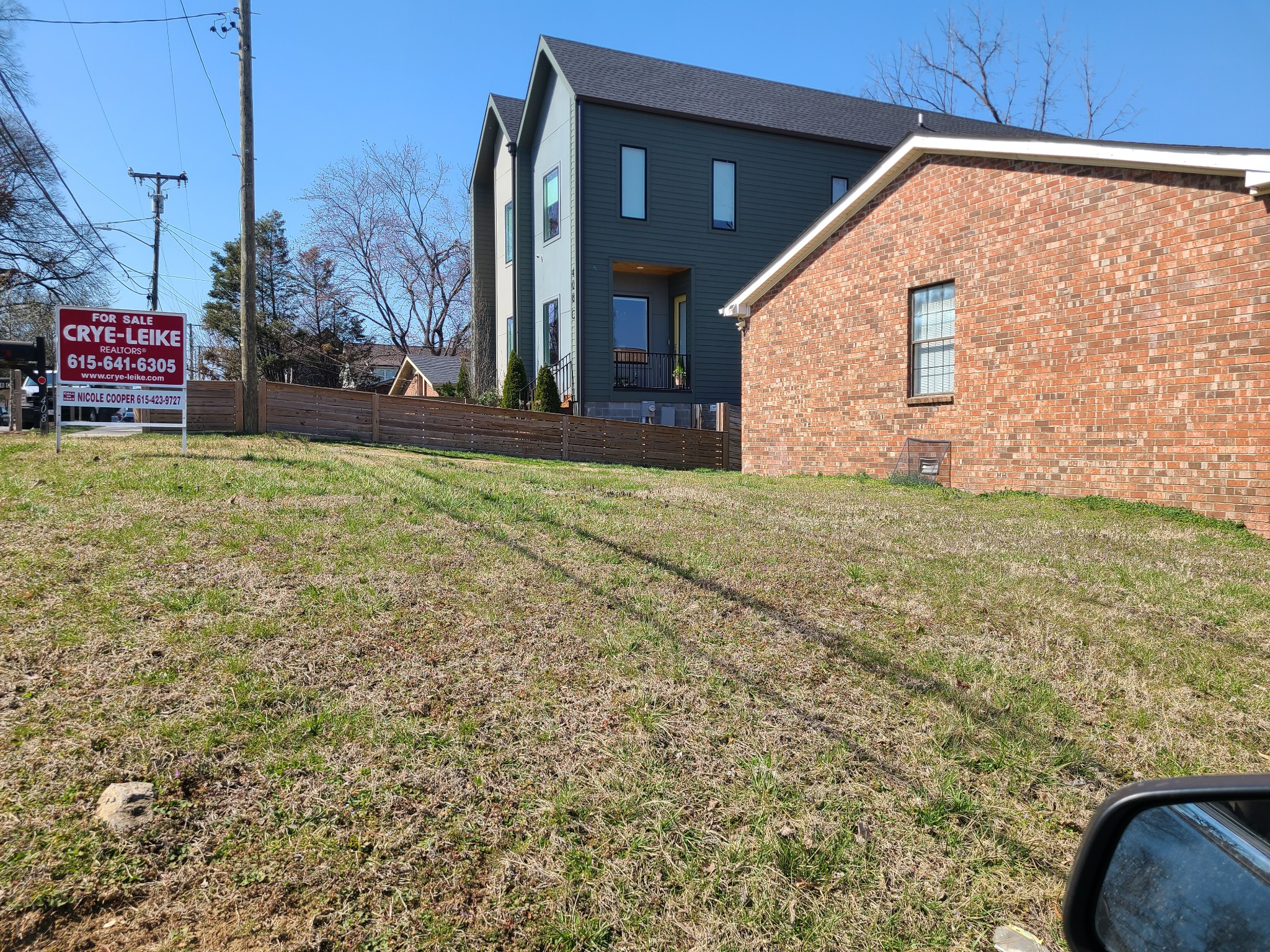 408 Moore Ave Property Photo 9