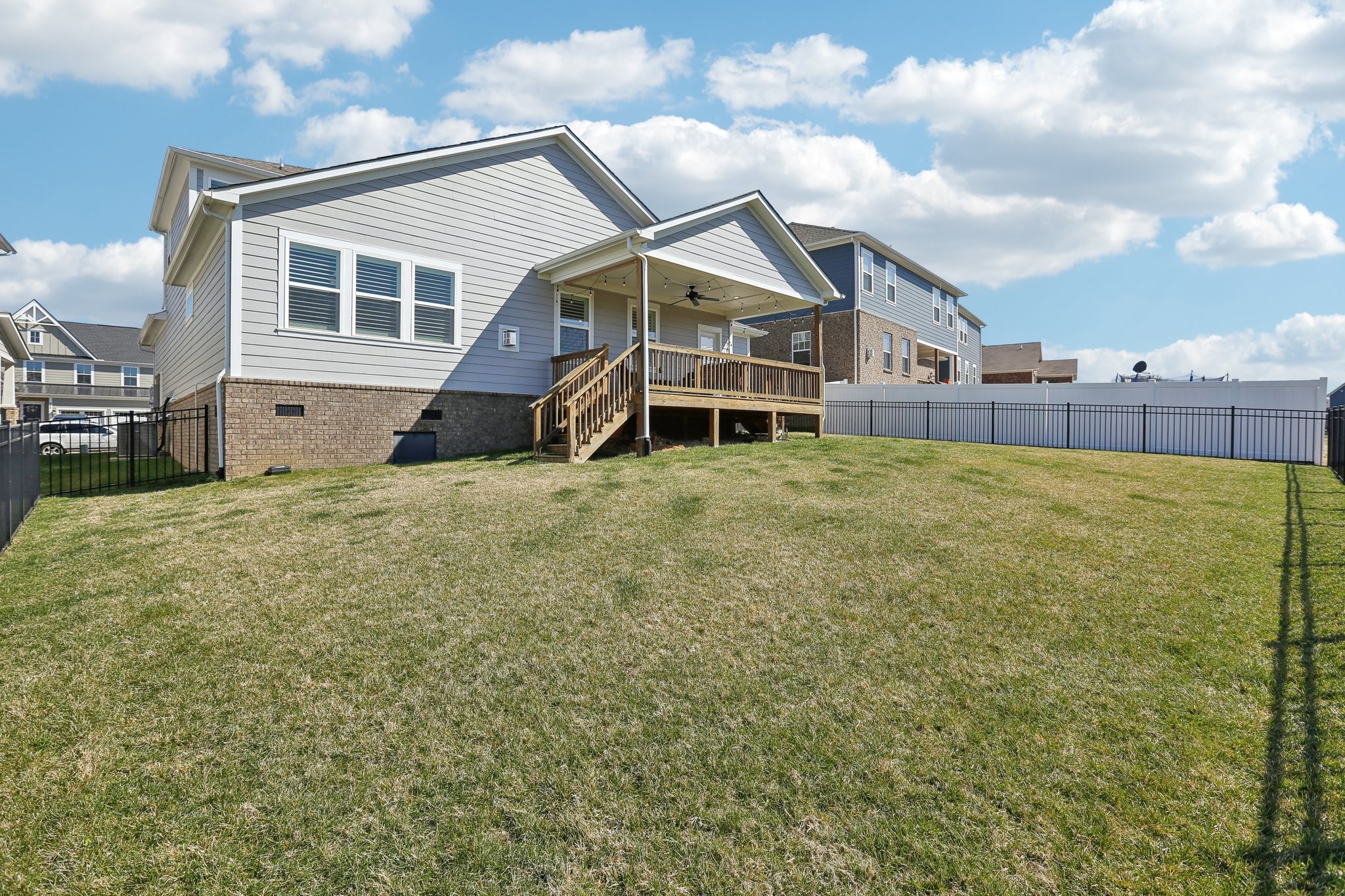 916 Orchid Pl Property Photo 52