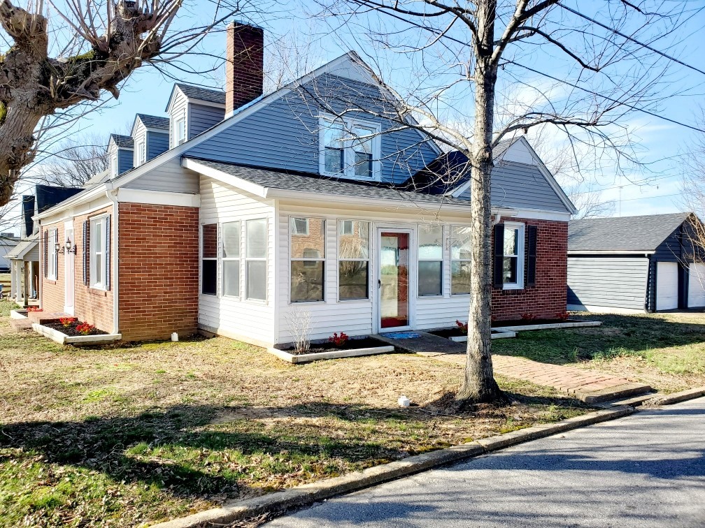 119 N Forrest Ave Property Photo