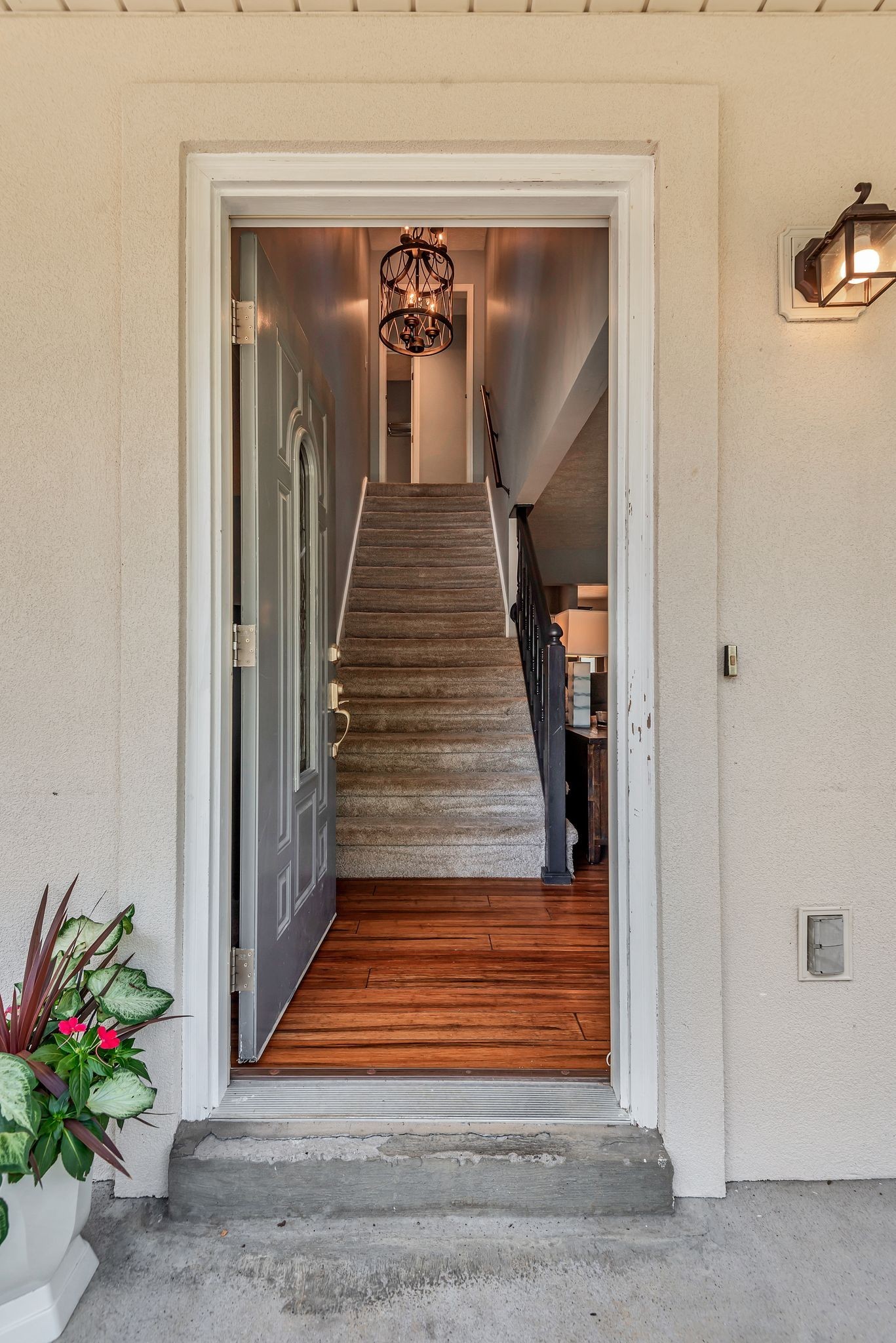 604 Steeplechase Ct Property Photo 6