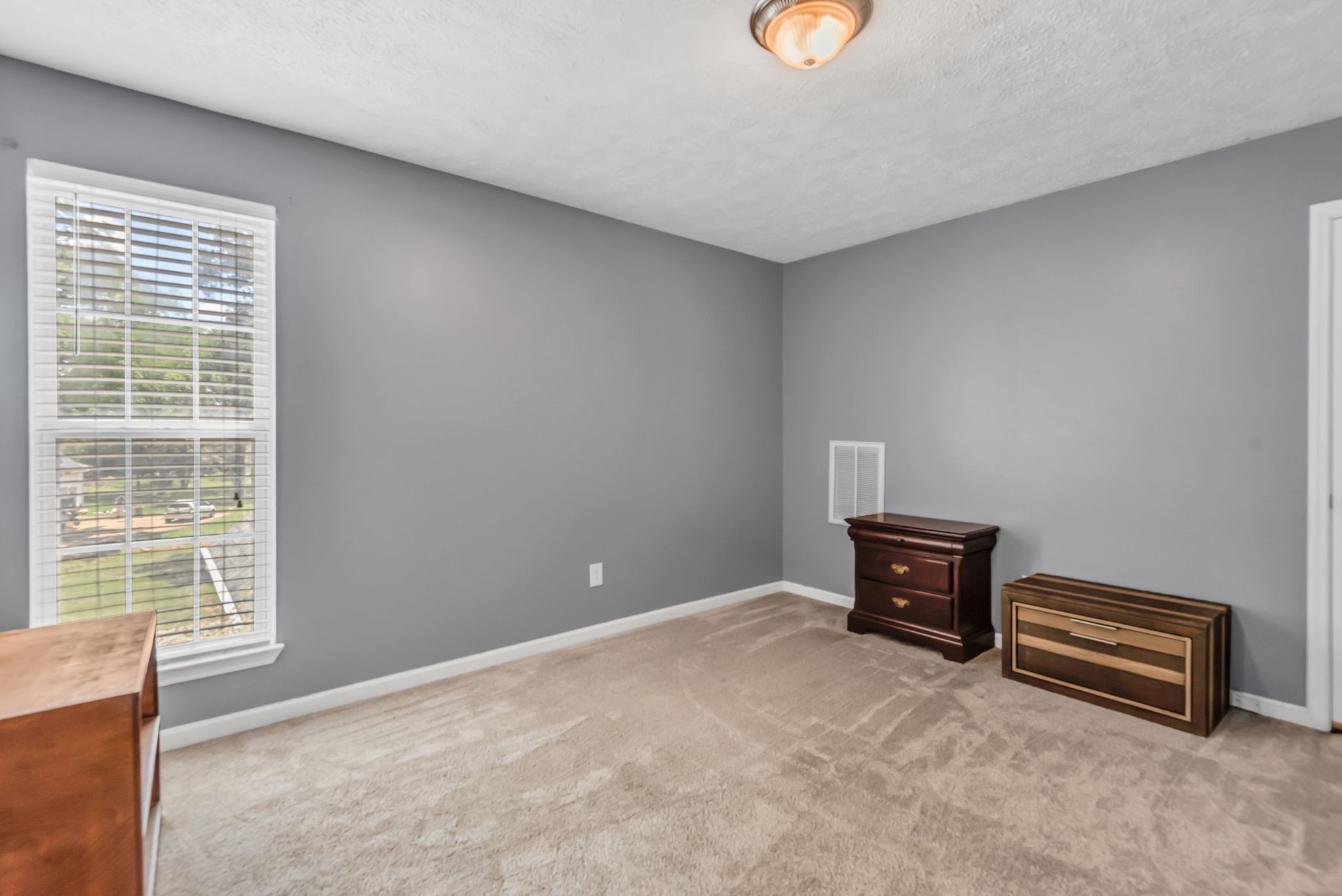 604 Steeplechase Ct Property Photo 38