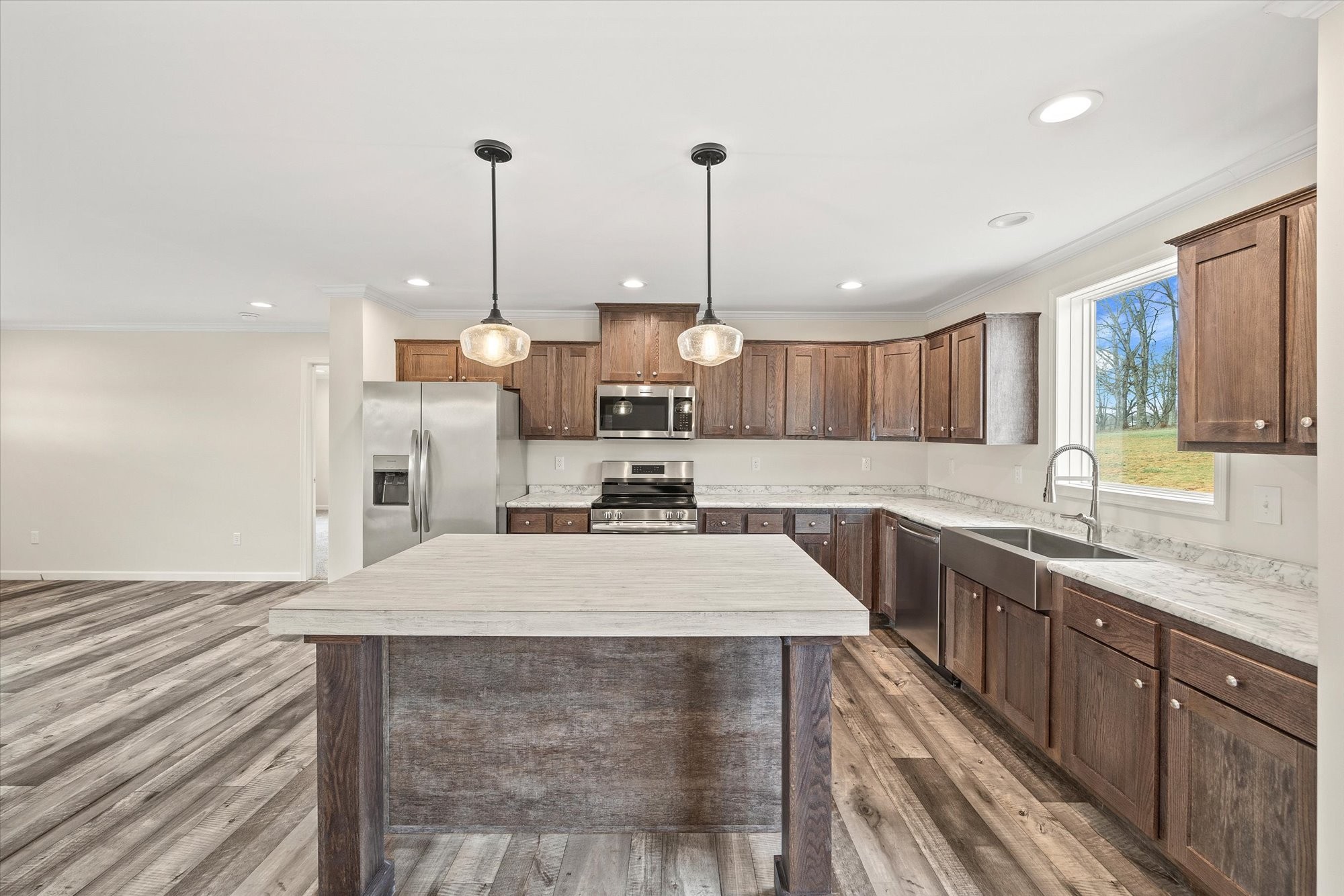 1480 Anna Maria Ln Property Photo 6
