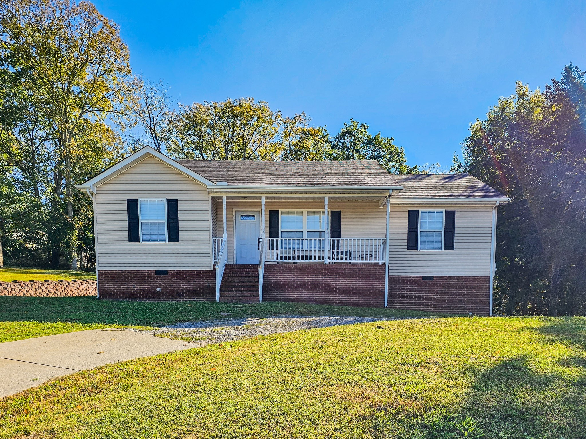 Wartrace Real Estate Listings Main Image
