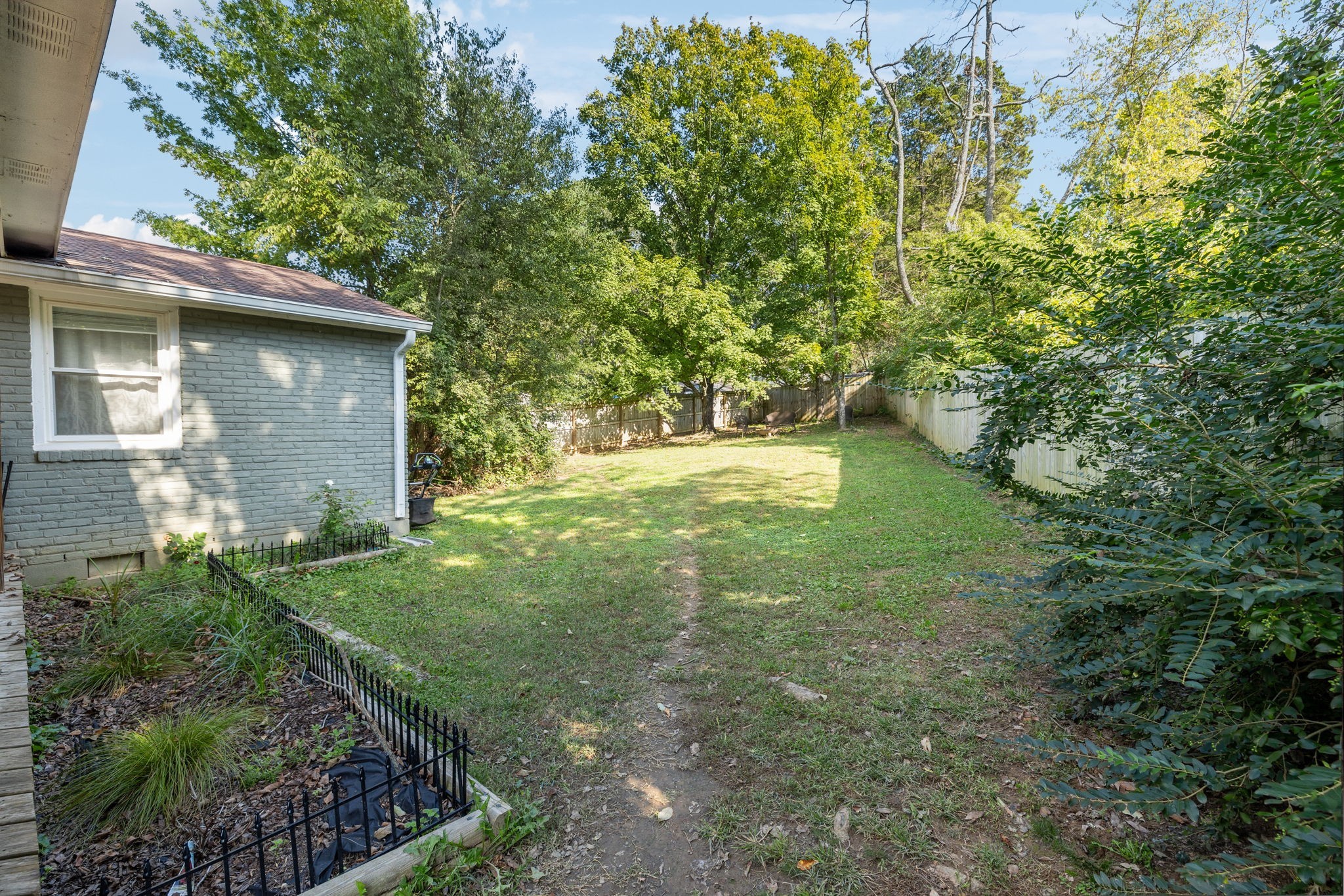 5012 Edmondson Pike Property Photo 33