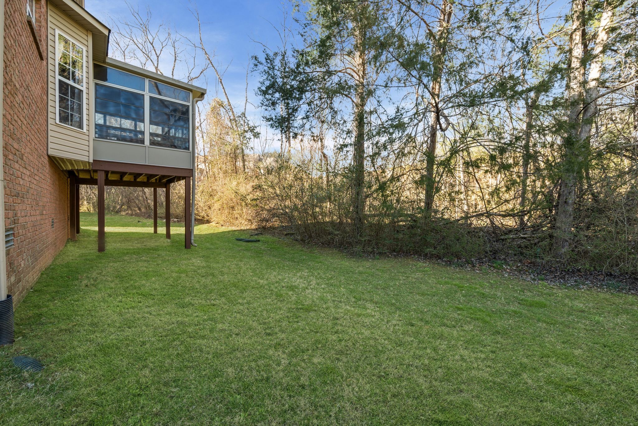 1153 Streamdale Pt, E Property Photo 20