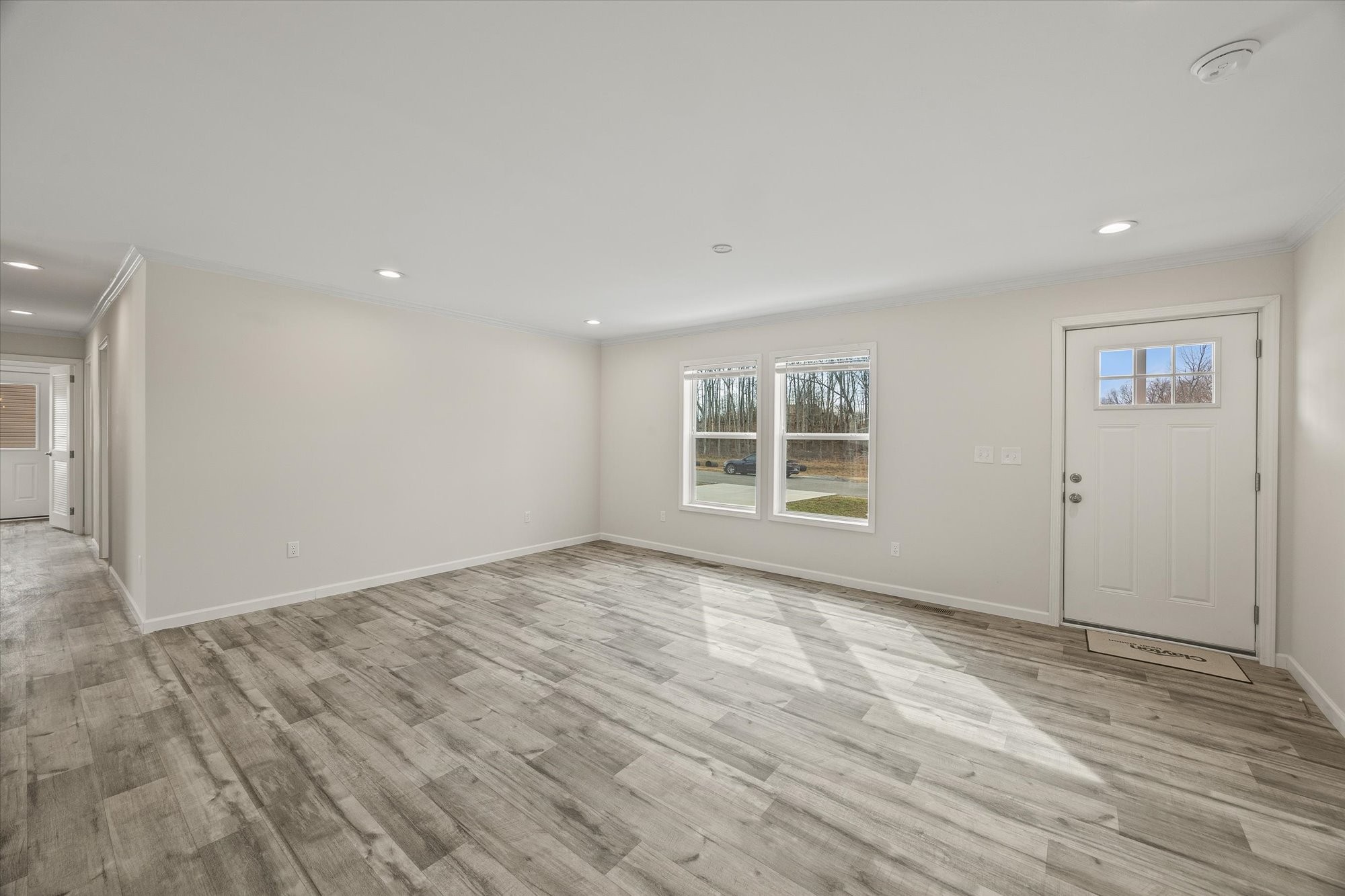 1640 Anna Maria Ln Property Photo 2