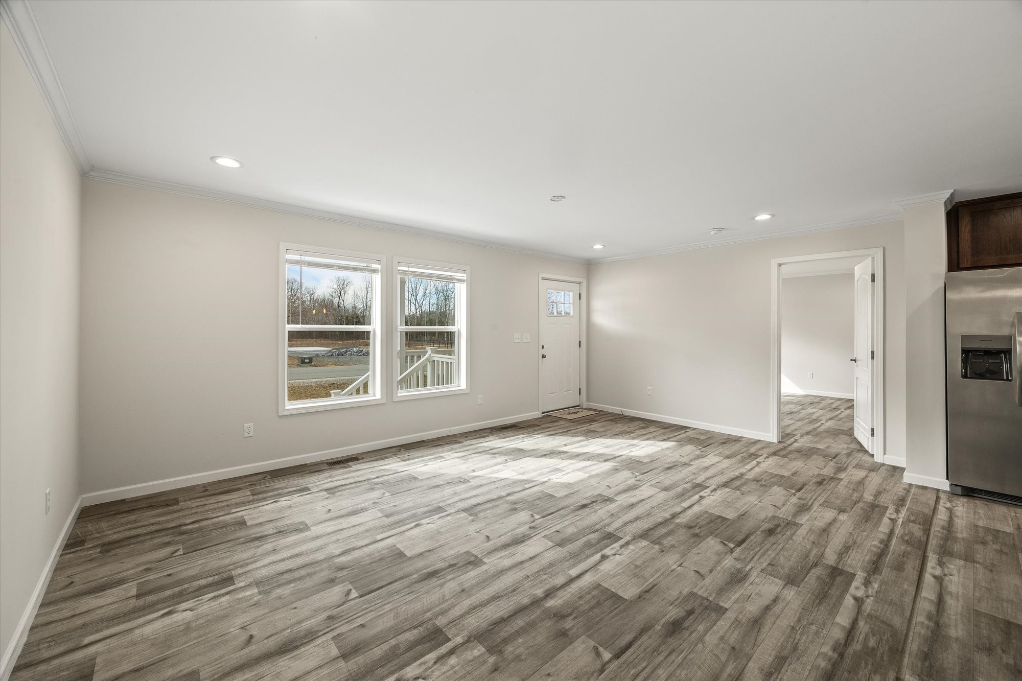 1640 Anna Maria Ln Property Photo 3
