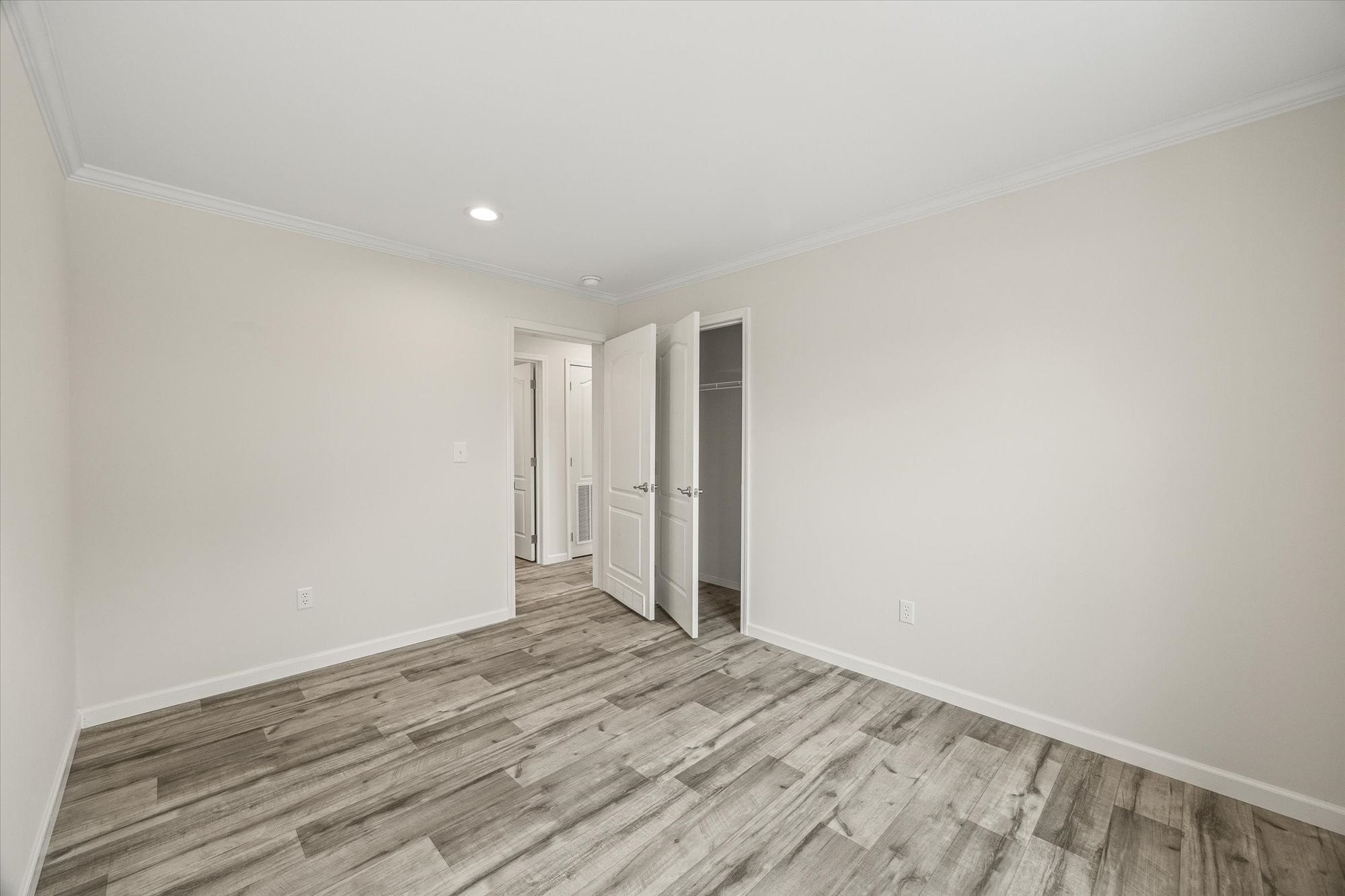 1640 Anna Maria Ln Property Photo 14