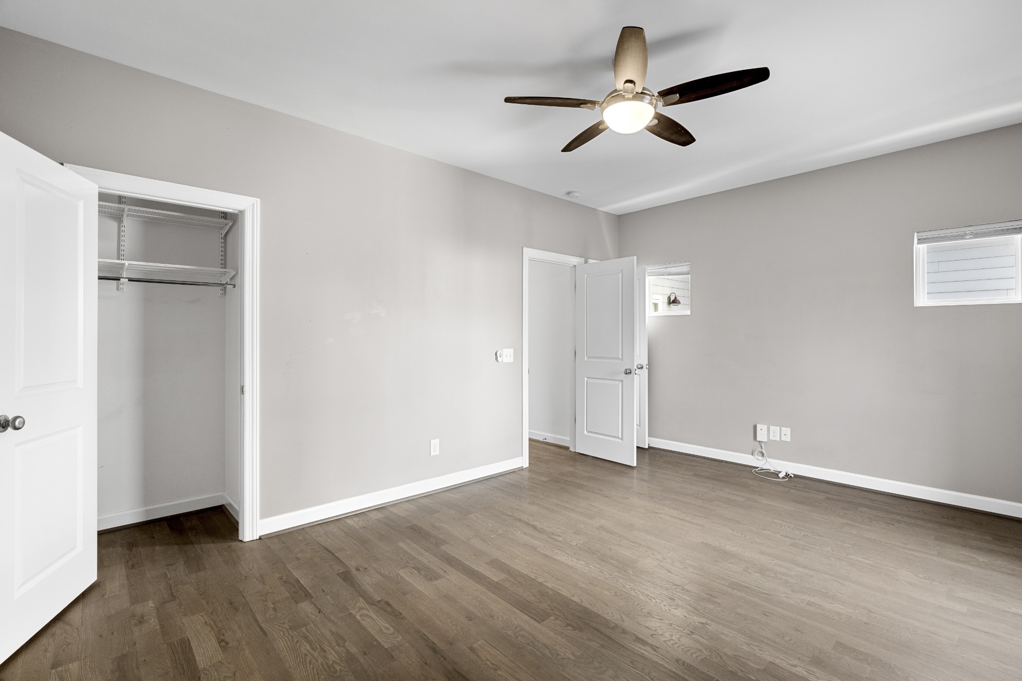 5414b California Ave Property Photo 23