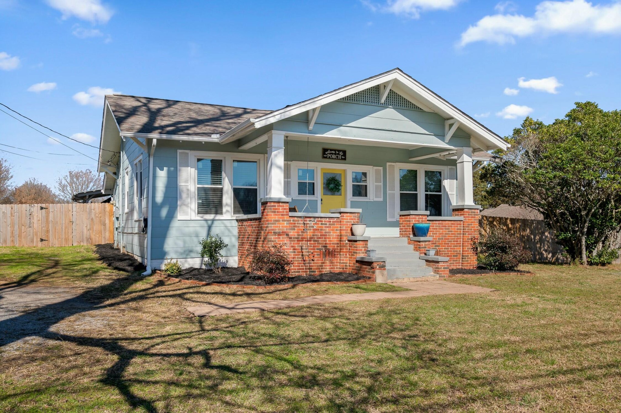 6863 Standifer Gap Road Property Photo 2