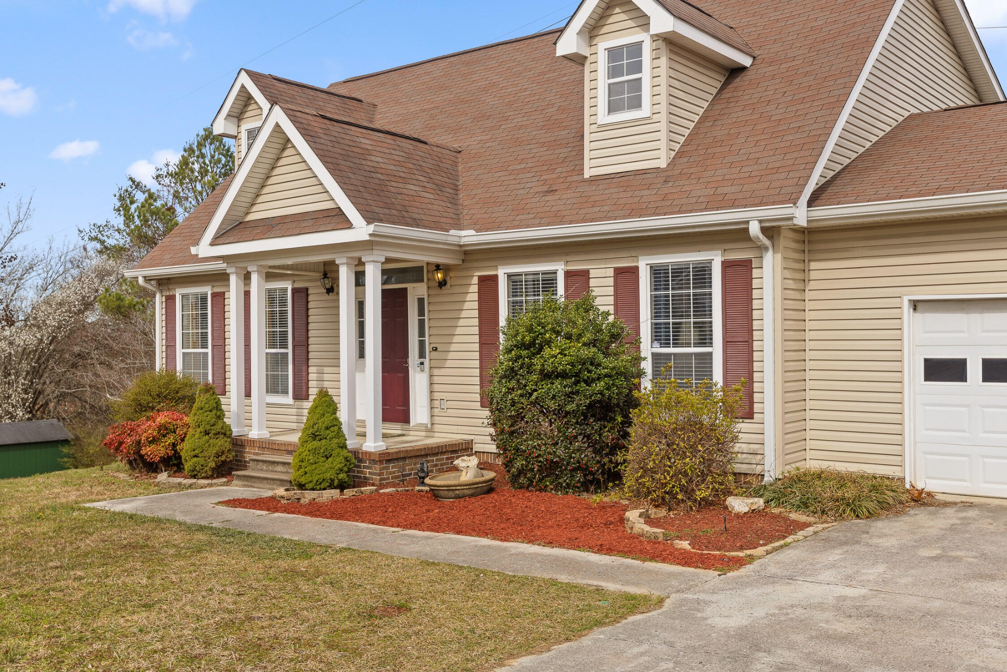 6103 Water Oak Lane Property Photo 1