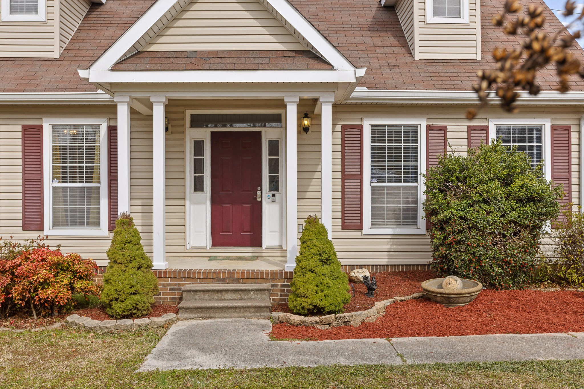 6103 Water Oak Lane Property Photo 2