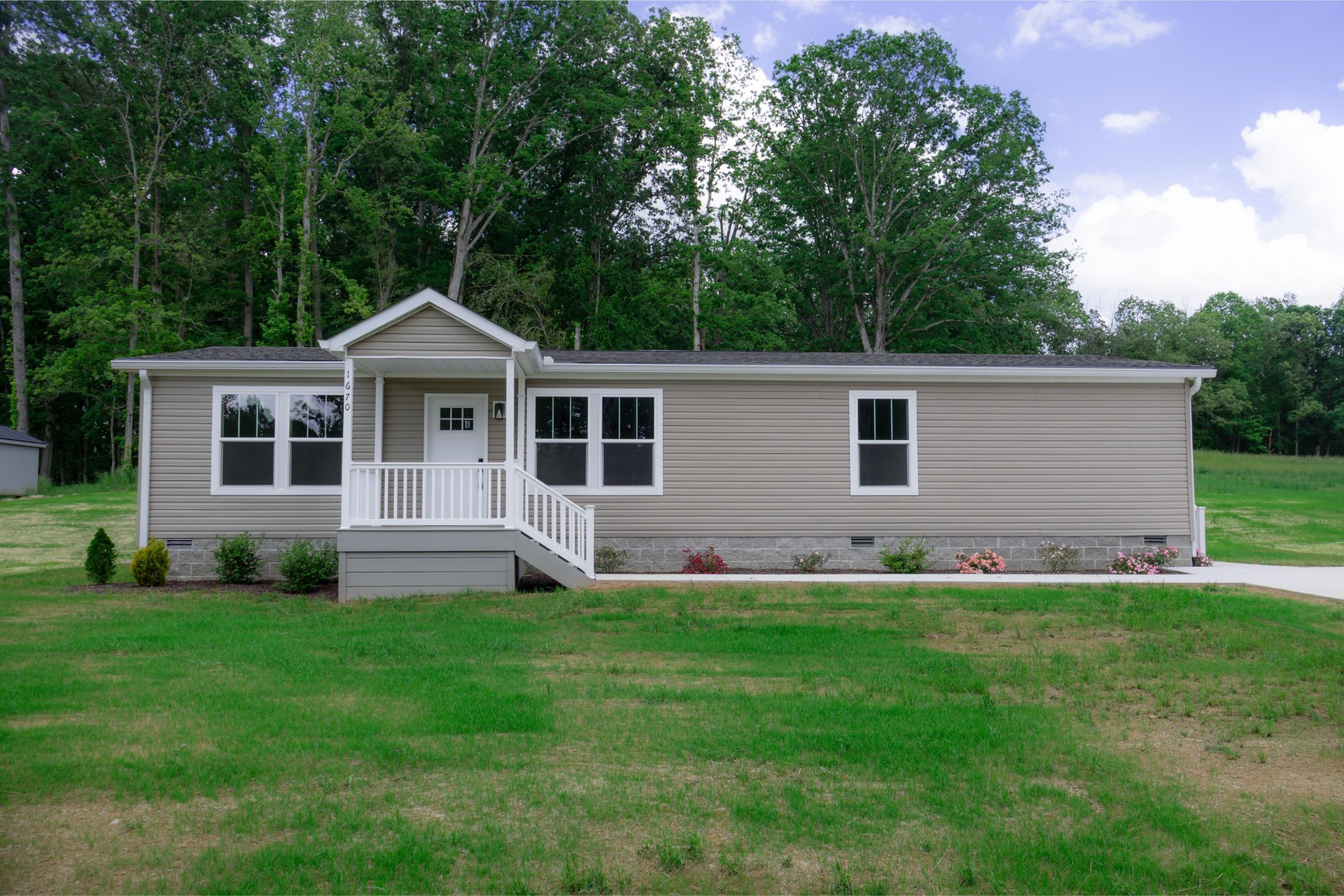 1670 Anna Maria Ln Property Photo