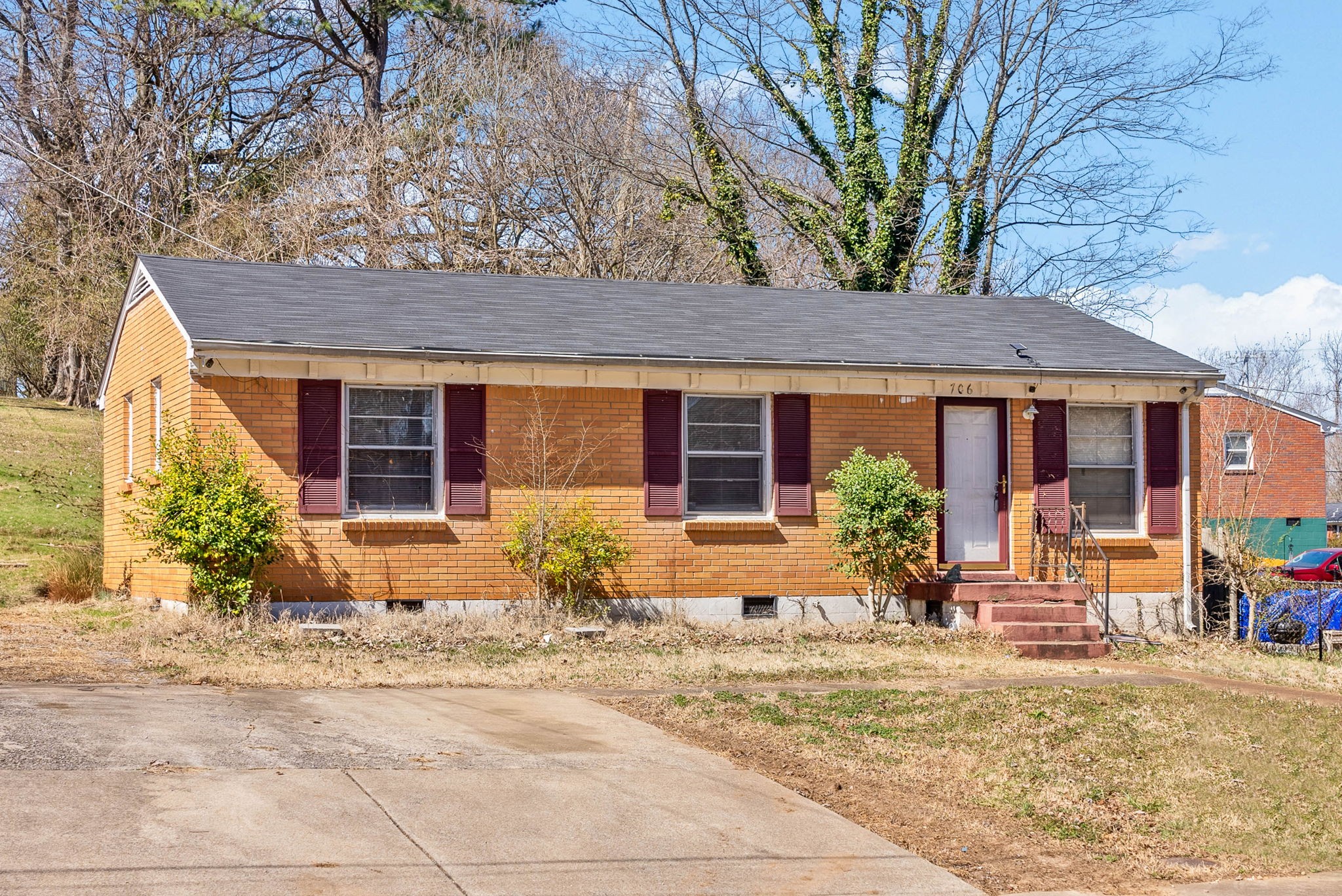 706 Forest St Property Photo 1