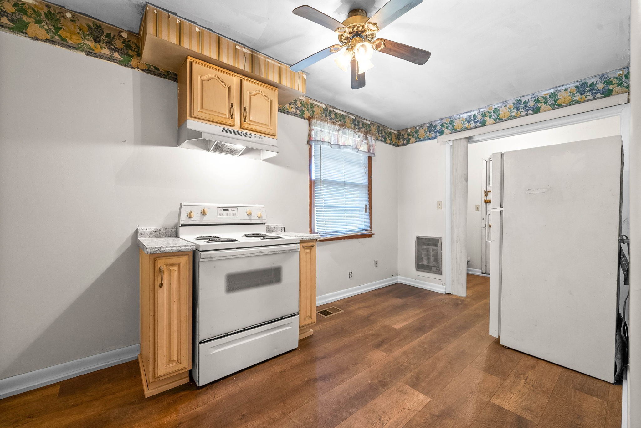 706 Forest St Property Photo 12