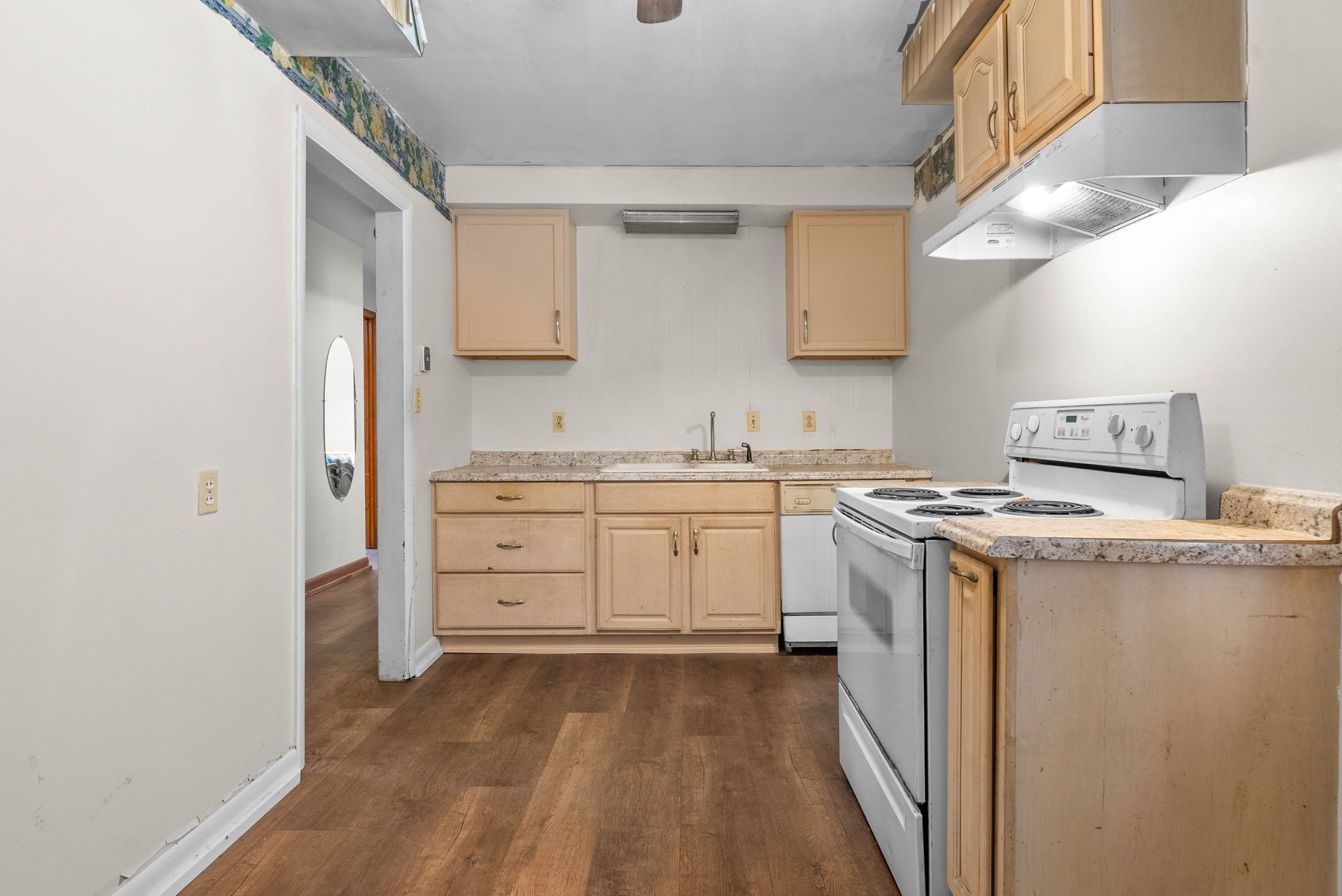 706 Forest St Property Photo 13