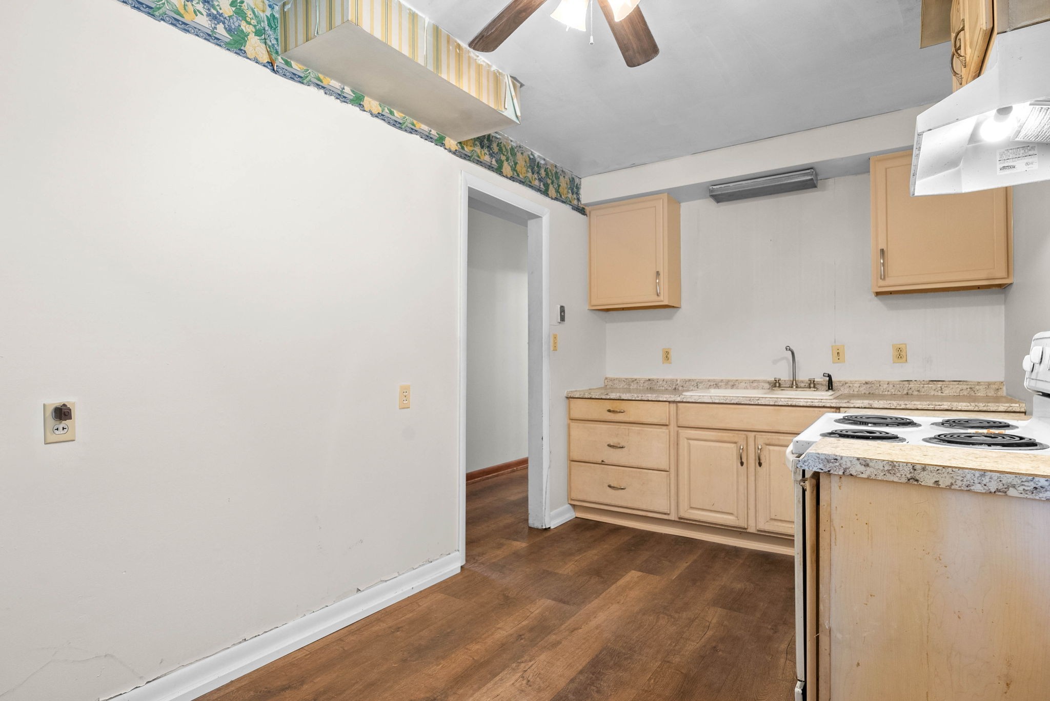 706 Forest St Property Photo 14