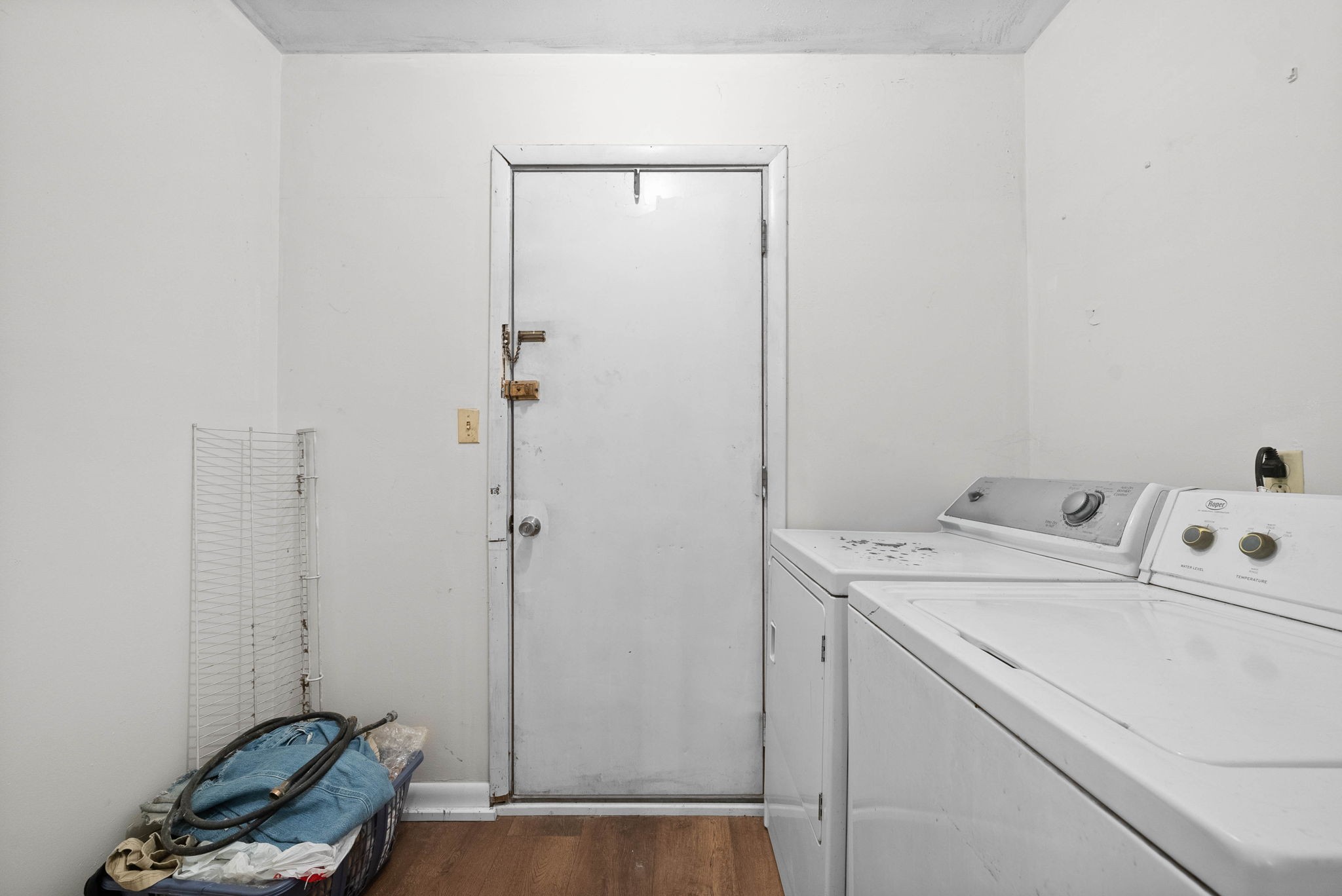 706 Forest St Property Photo 17