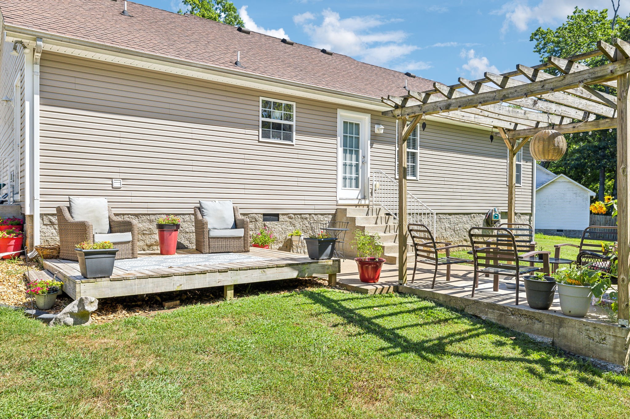 1523 Patrick Dr Property Photo 35