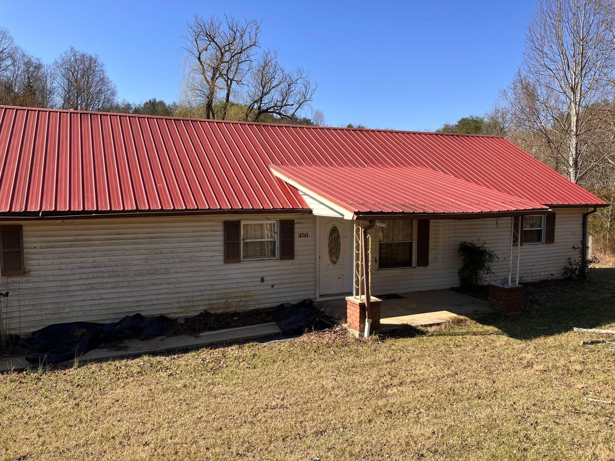 450 Greystone Rd Property Photo 1