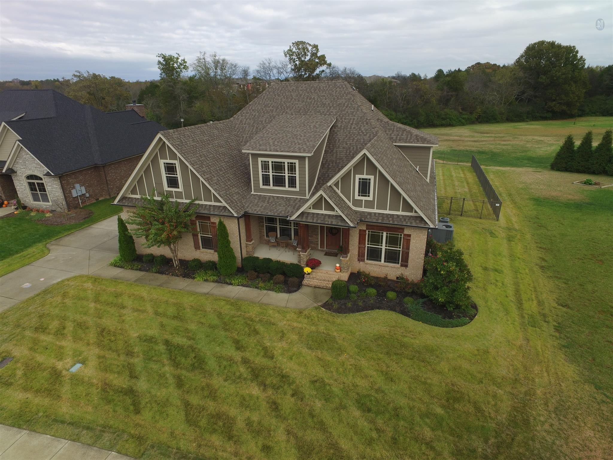 1118 Averwater Run Property Photo 4