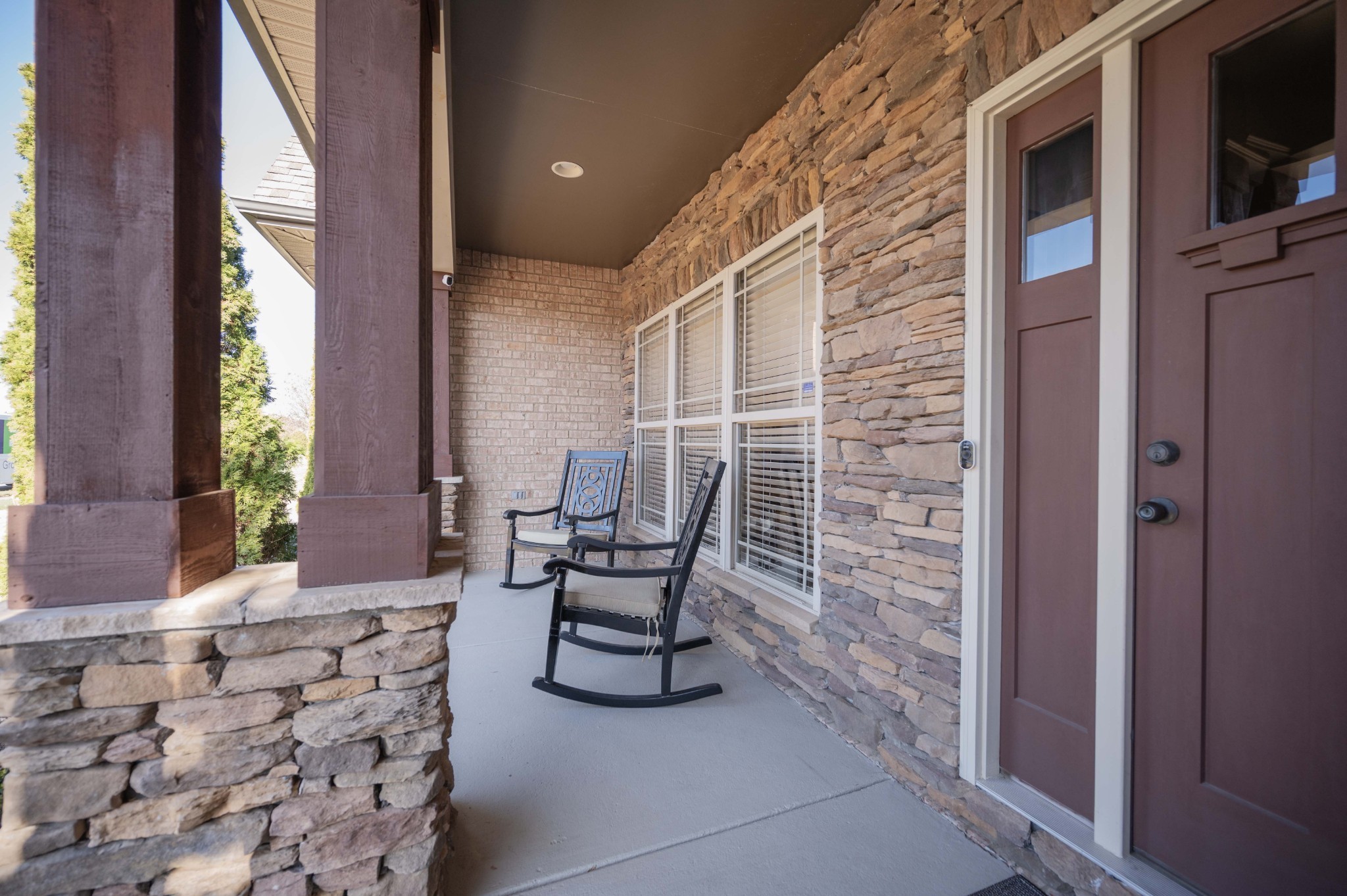 1118 Averwater Run Property Photo 6