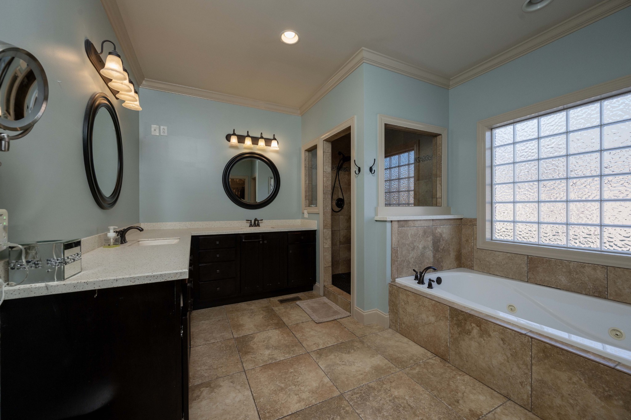 1118 Averwater Run Property Photo 22