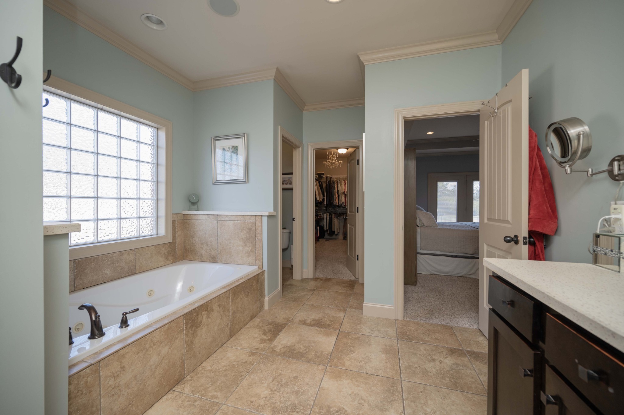 1118 Averwater Run Property Photo 23