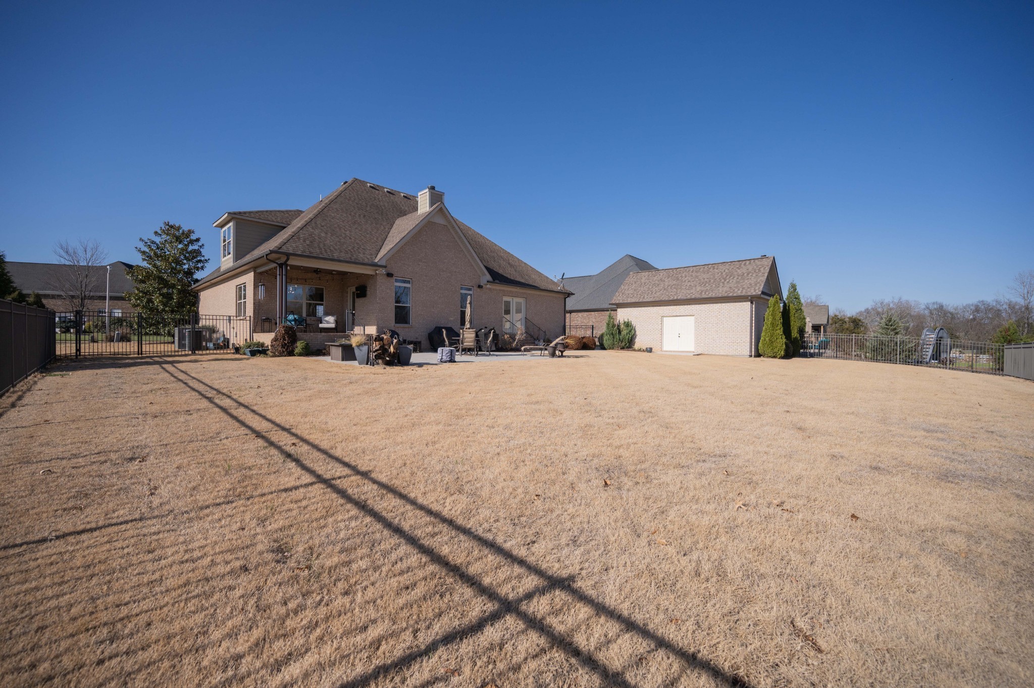 1118 Averwater Run Property Photo 34