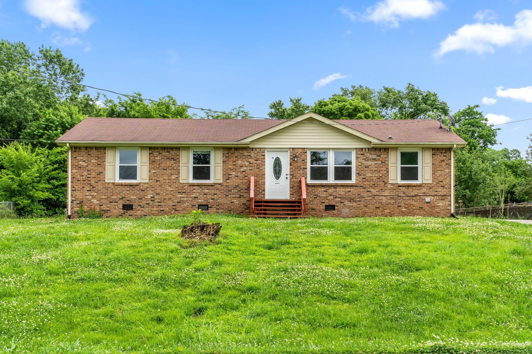 1317 Courtney Dr Property Photo 1