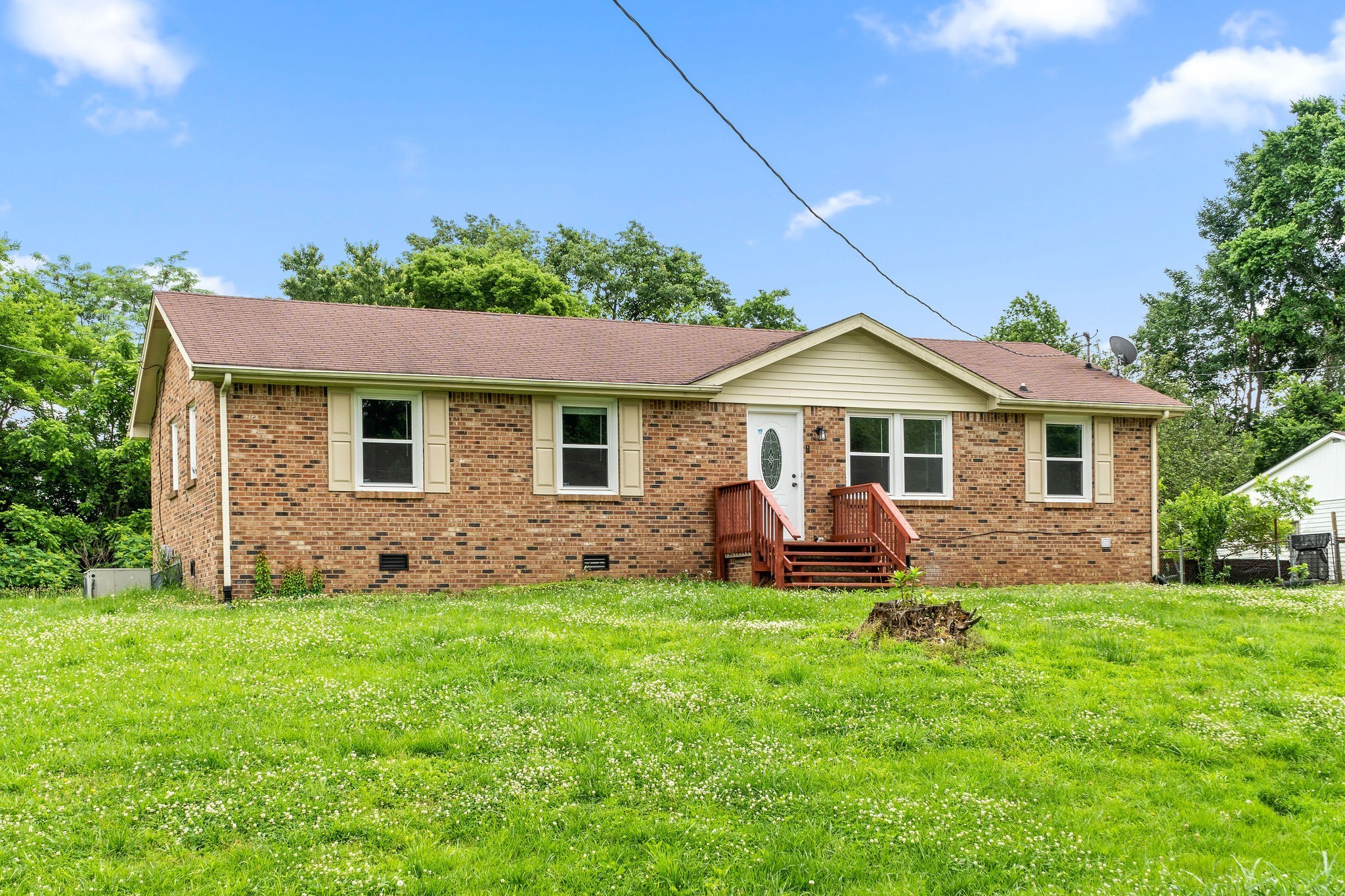 1317 Courtney Dr Property Photo 3