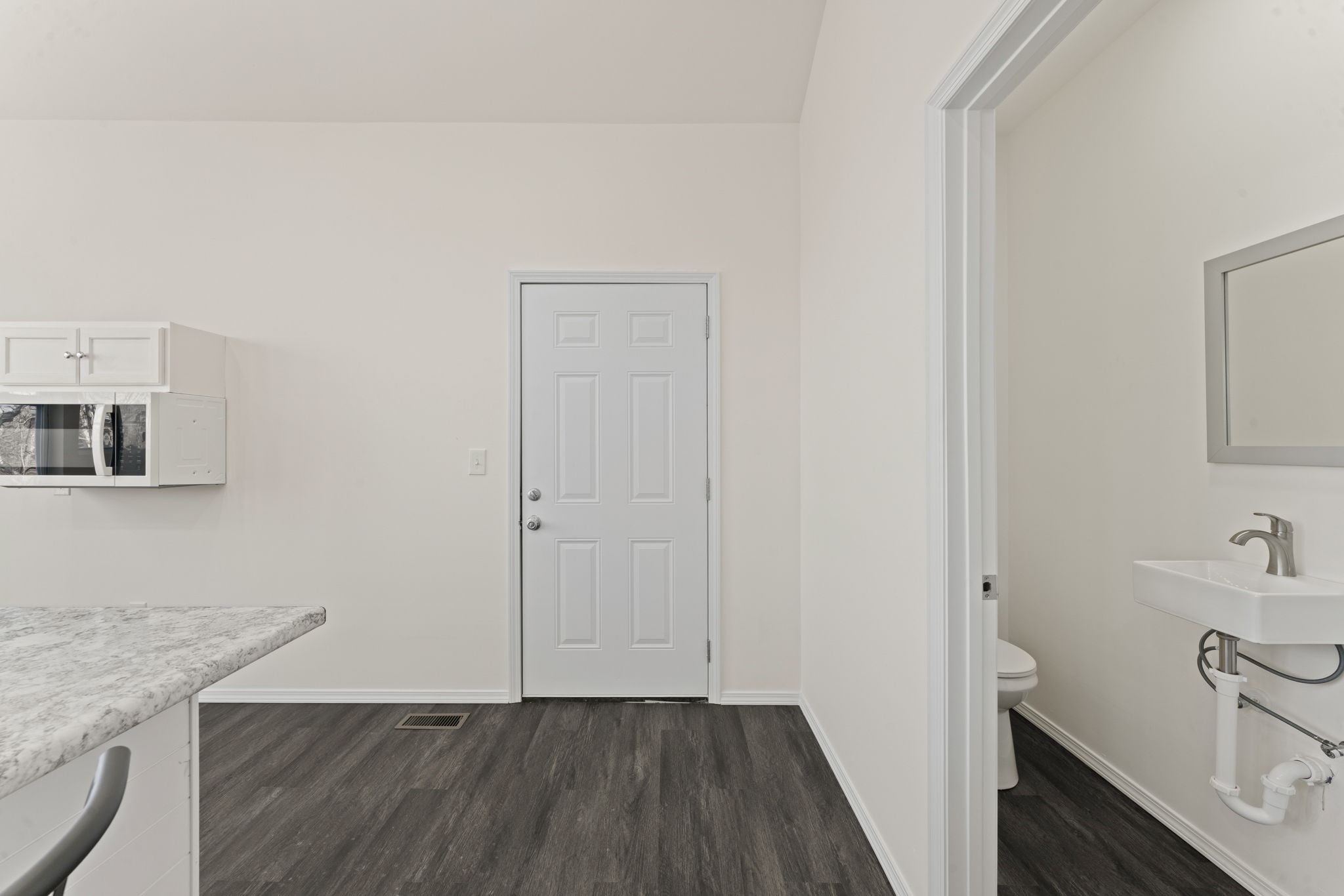 126 Foxall St Property Photo 27