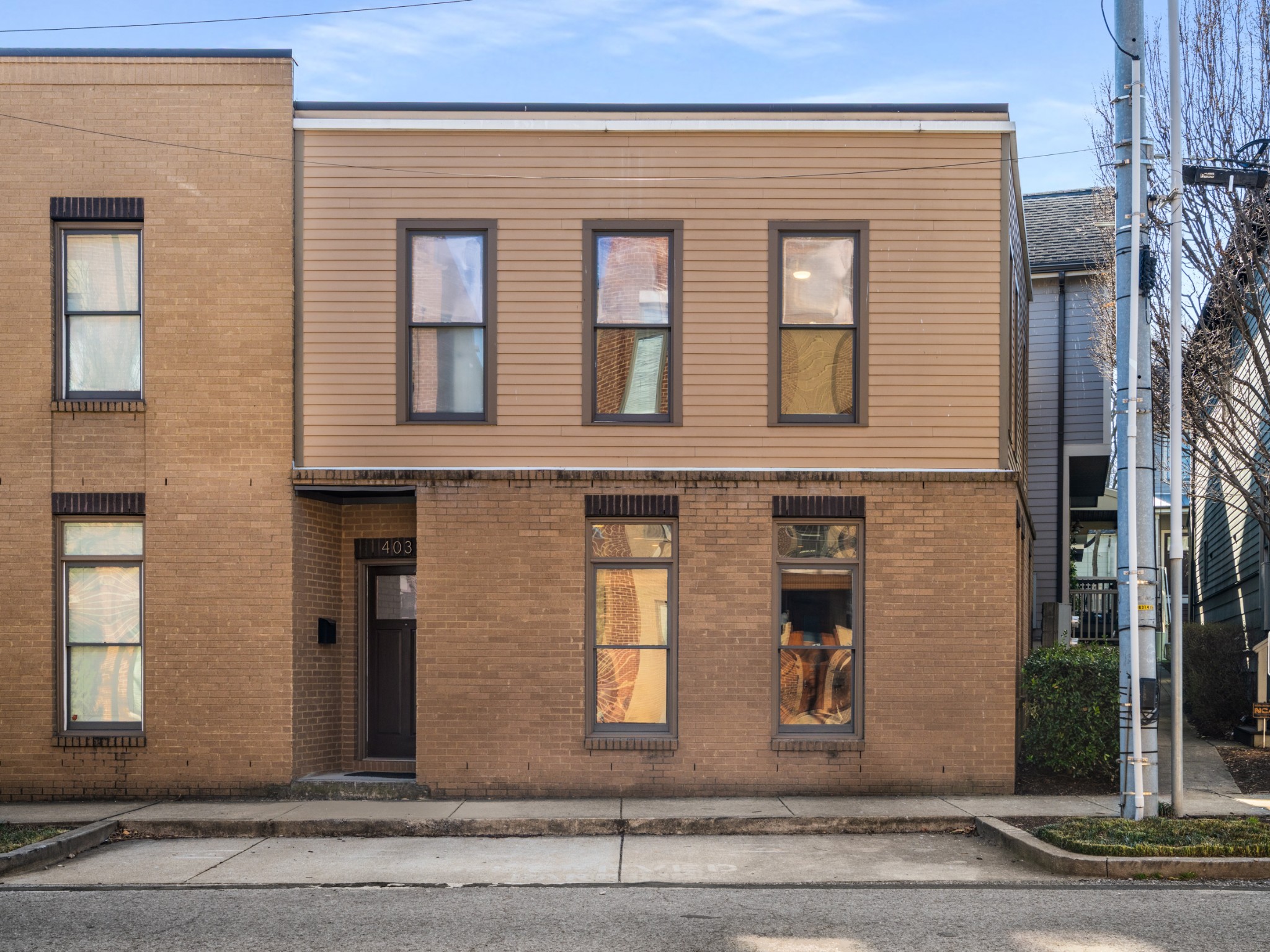 403 Van Buren St Property Photo 2