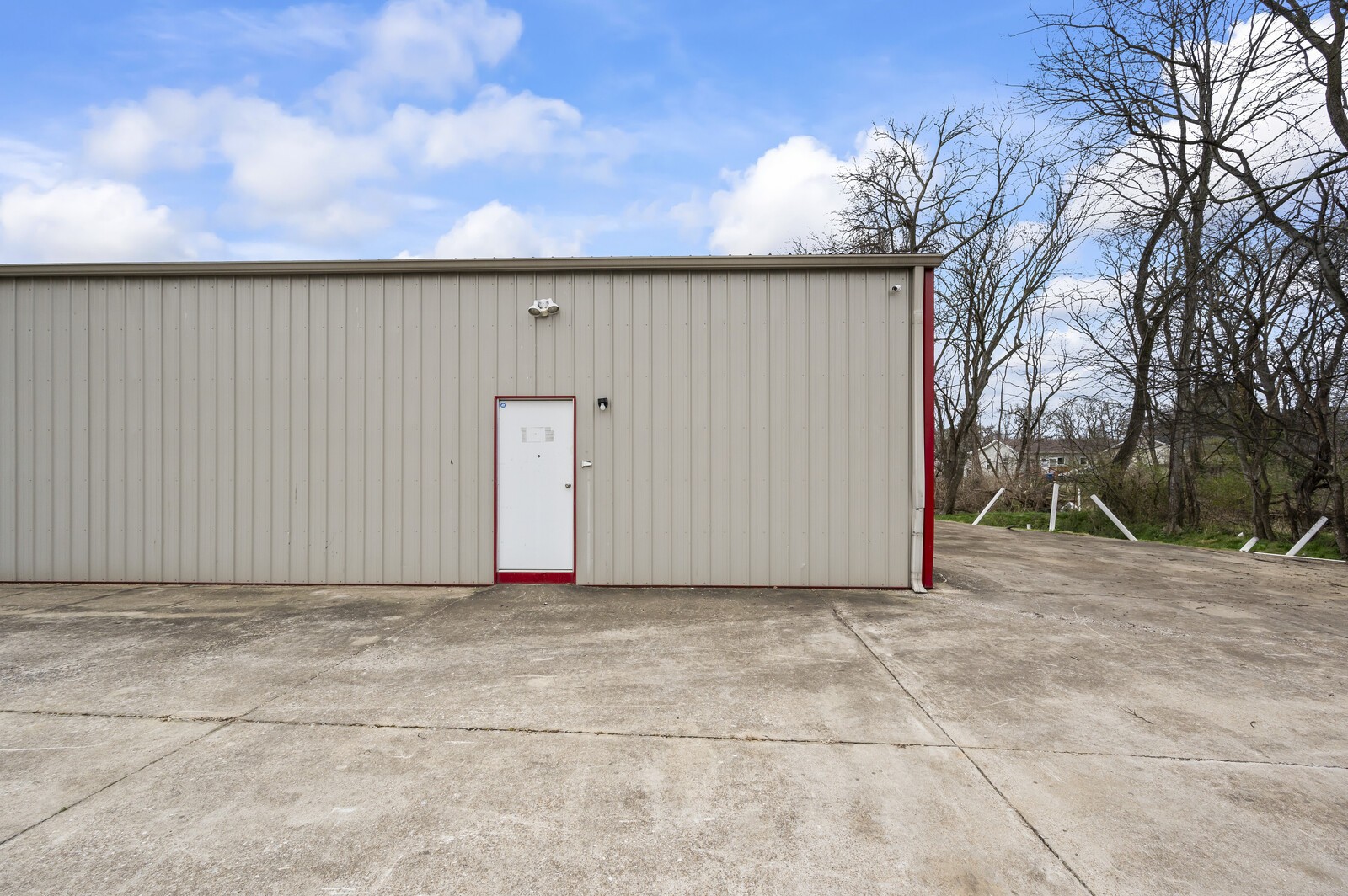 308 S Main St Property Photo 17