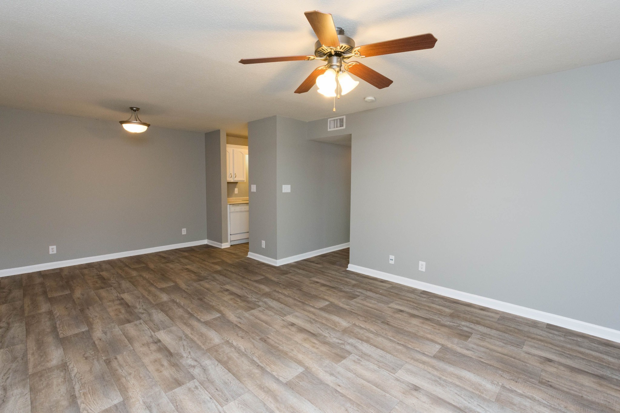 3301 Royster Ln Property Photo 2