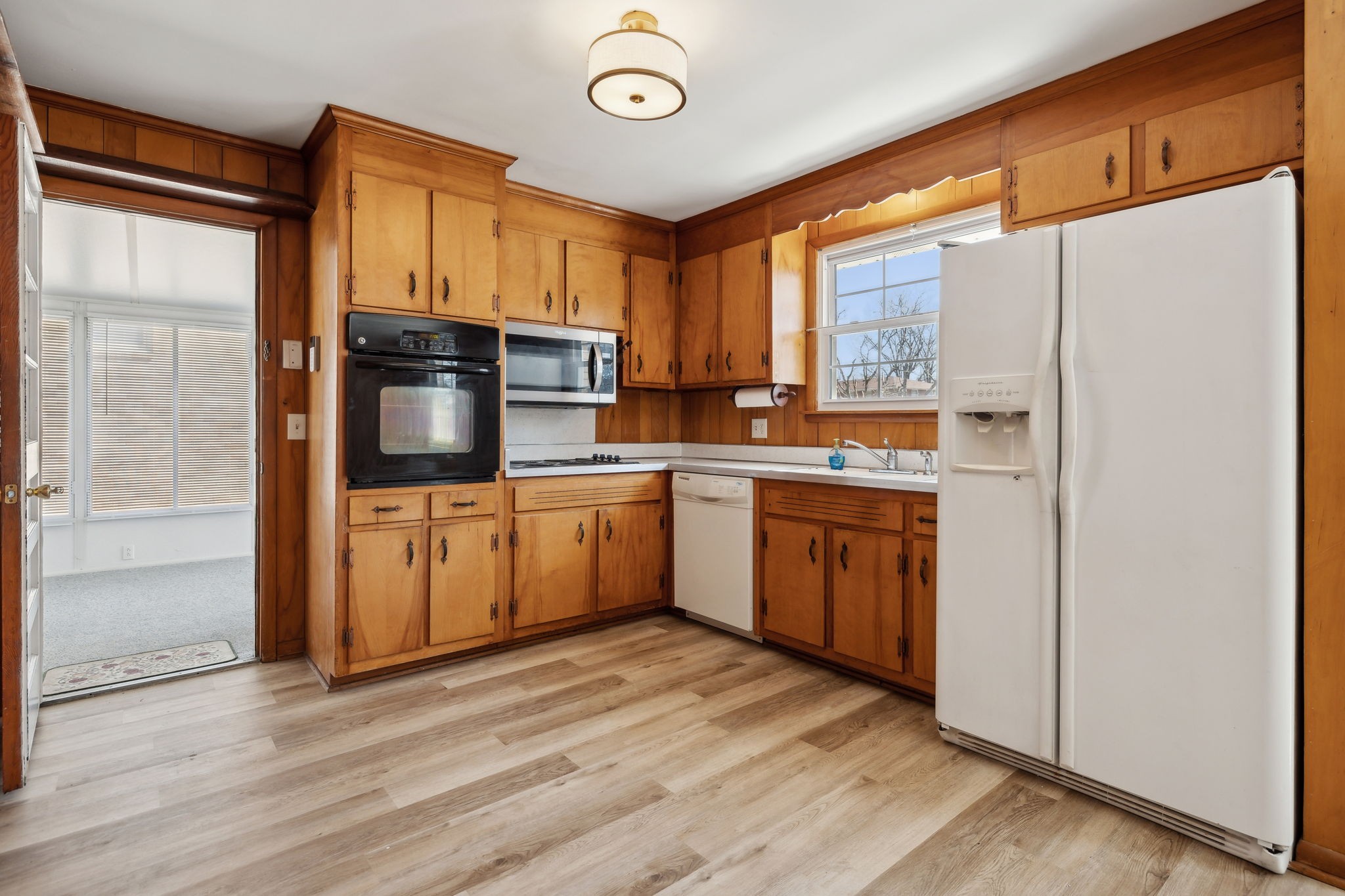 8306 Gordon Ln Property Photo 11