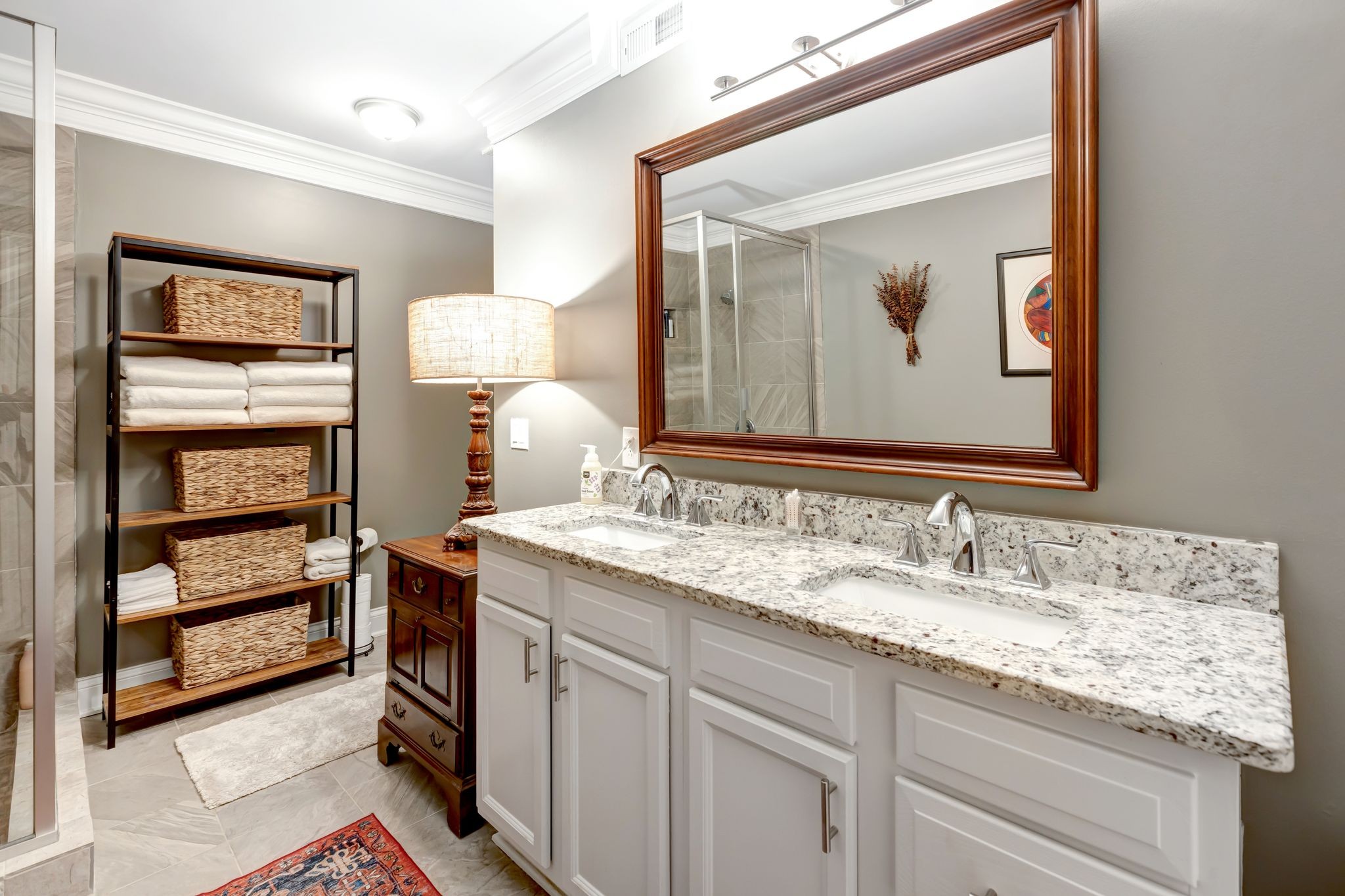 907 Holly Frst Property Photo 42