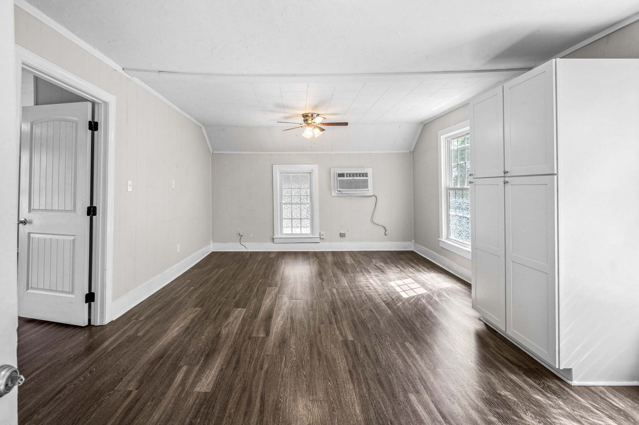 1022 Neilson Ct Property Photo 9