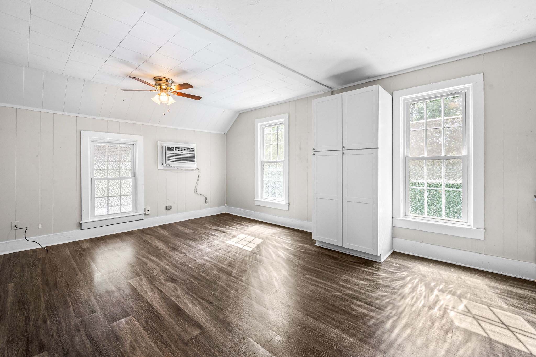 1022 Neilson Ct Property Photo 10
