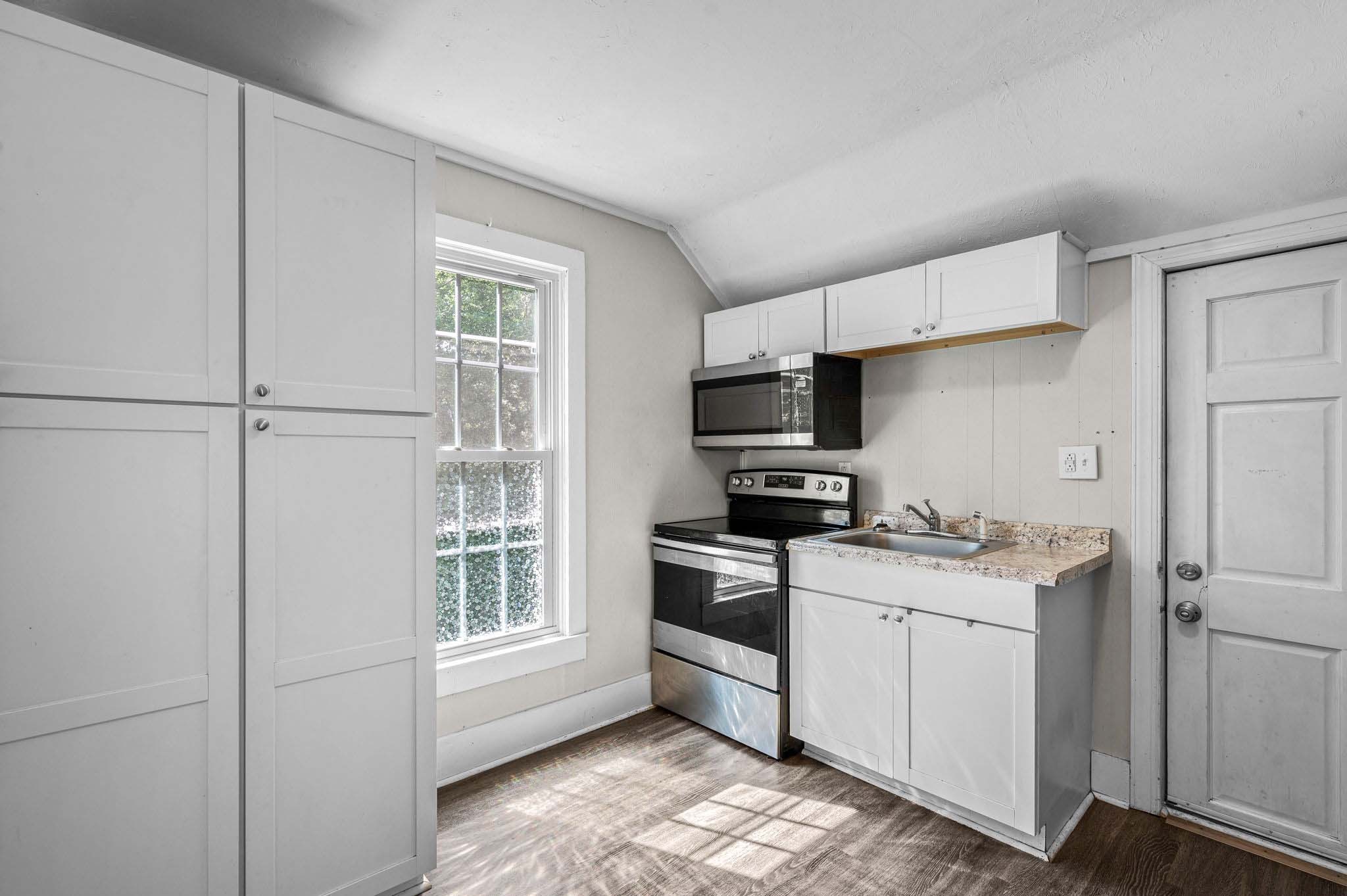 1022 Neilson Ct Property Photo 14