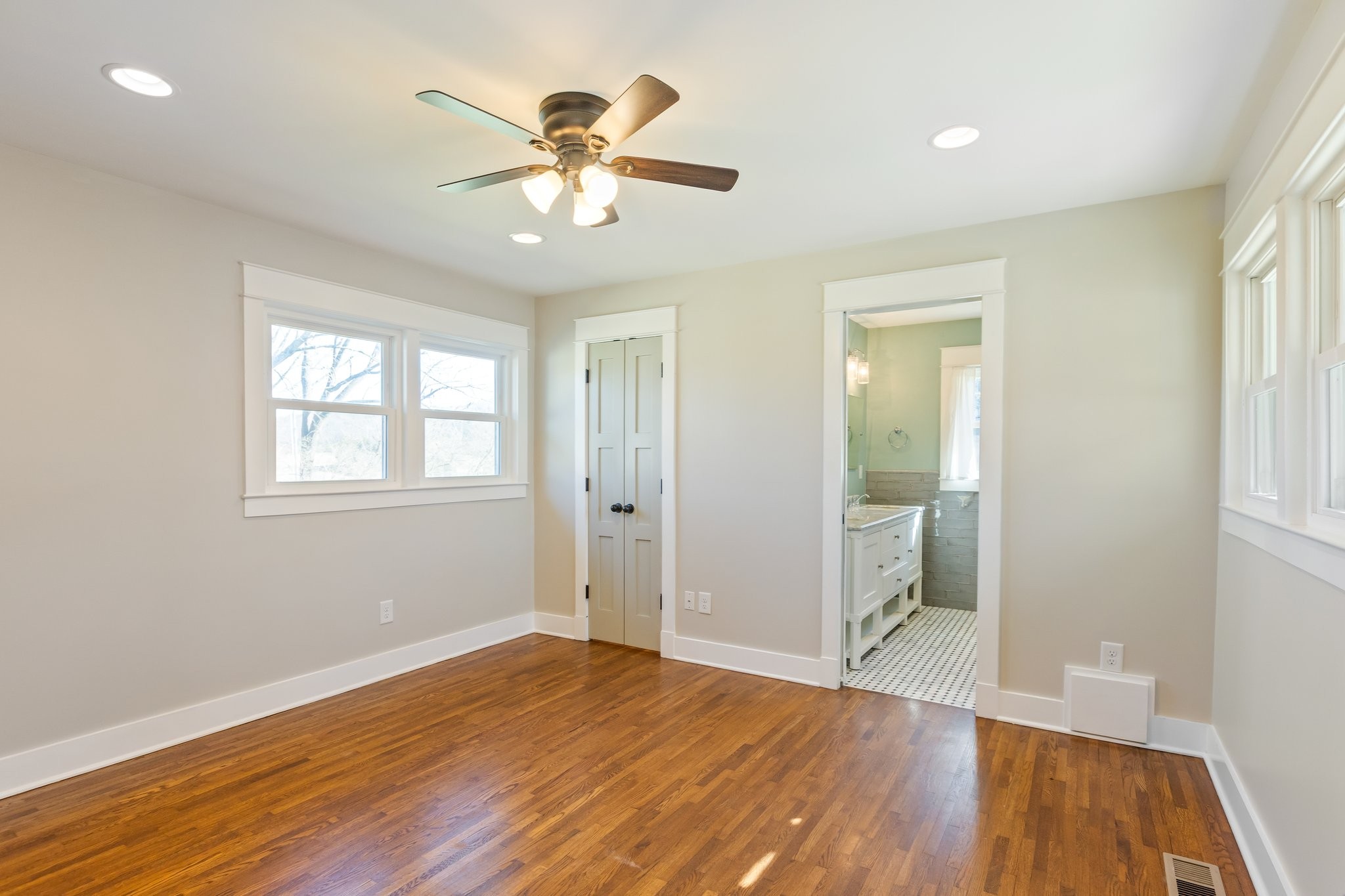 2263 Henpeck Ln Property Photo 20