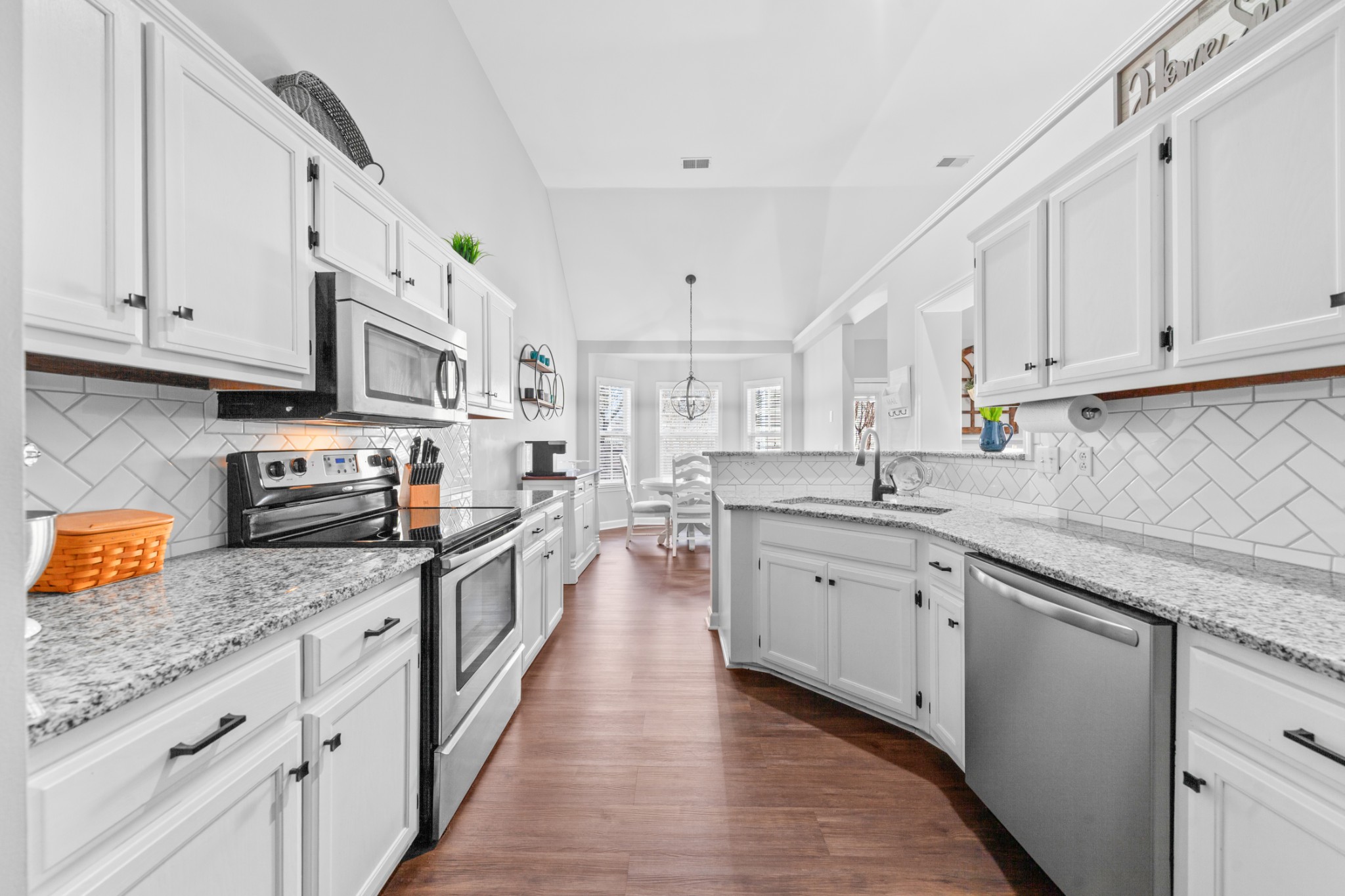 2800 Aston Woods Ct Property Photo 13