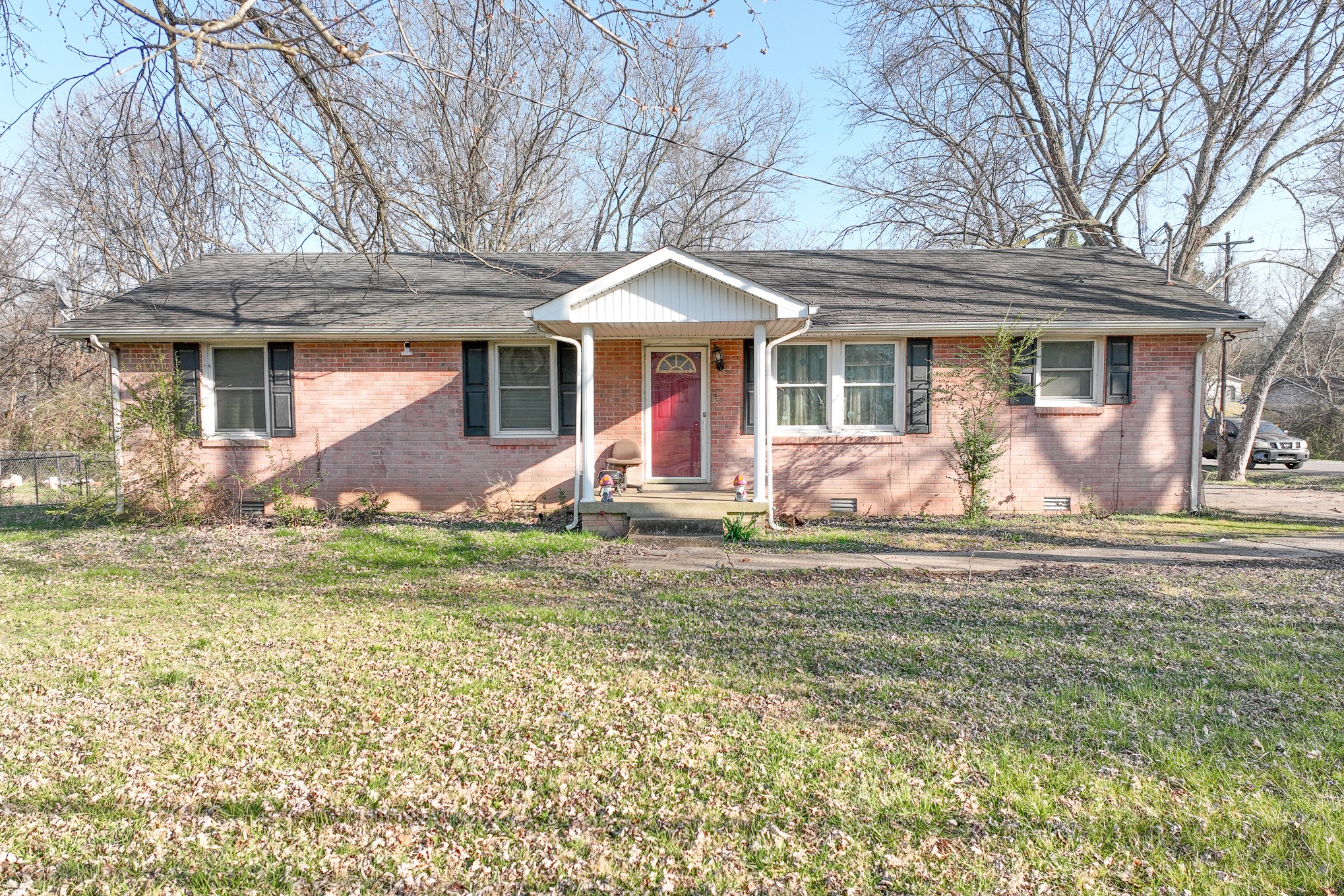 165 Elm St Property Photo